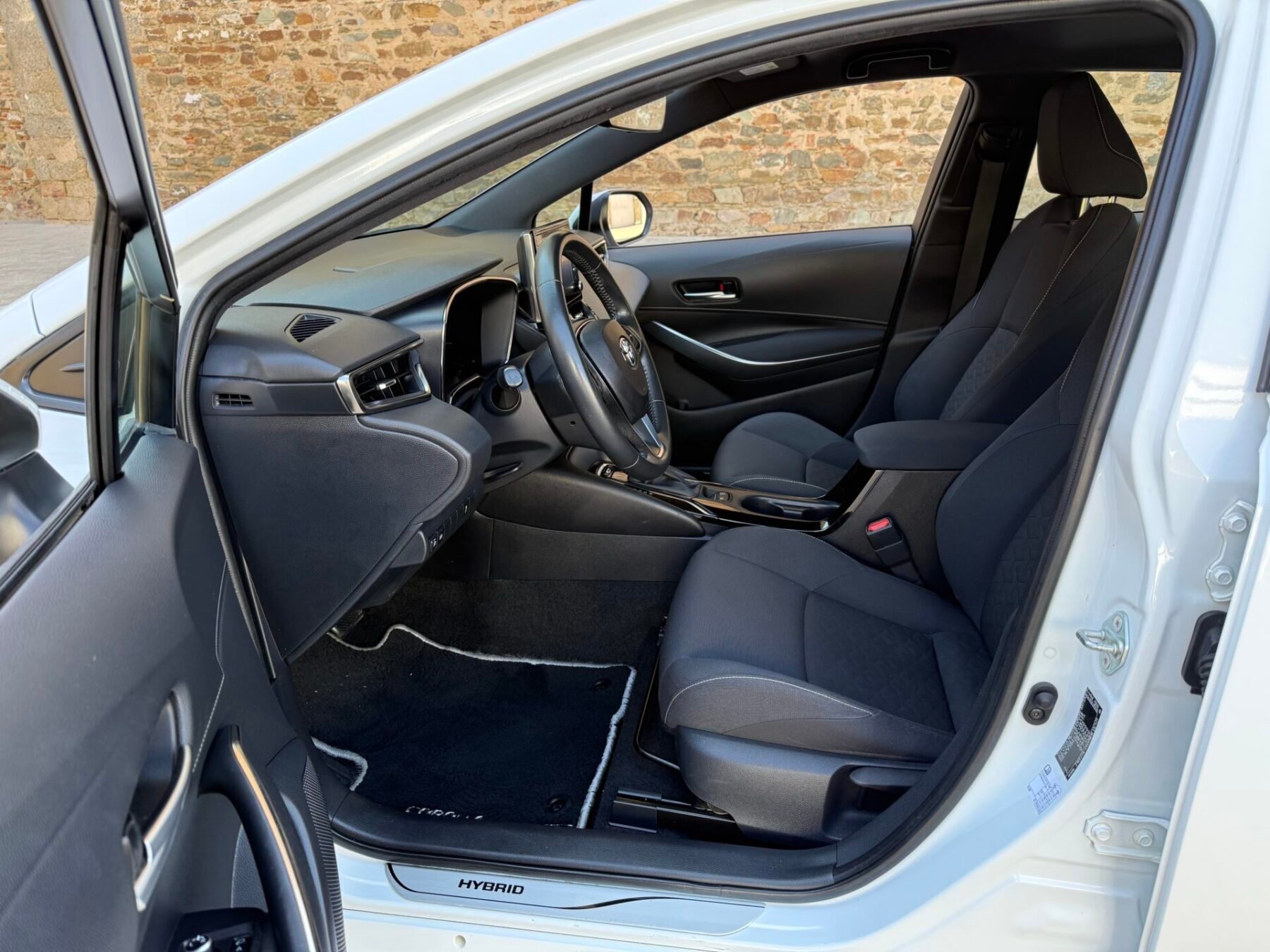 TOYOTA Corolla 1.8 125H ACTIVE TECH 122 CV 