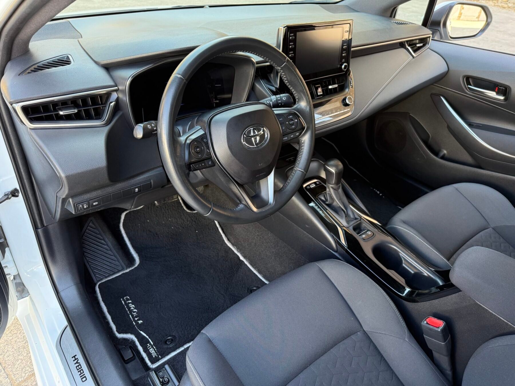 TOYOTA Corolla 1.8 125H ACTIVE TECH 122 CV 