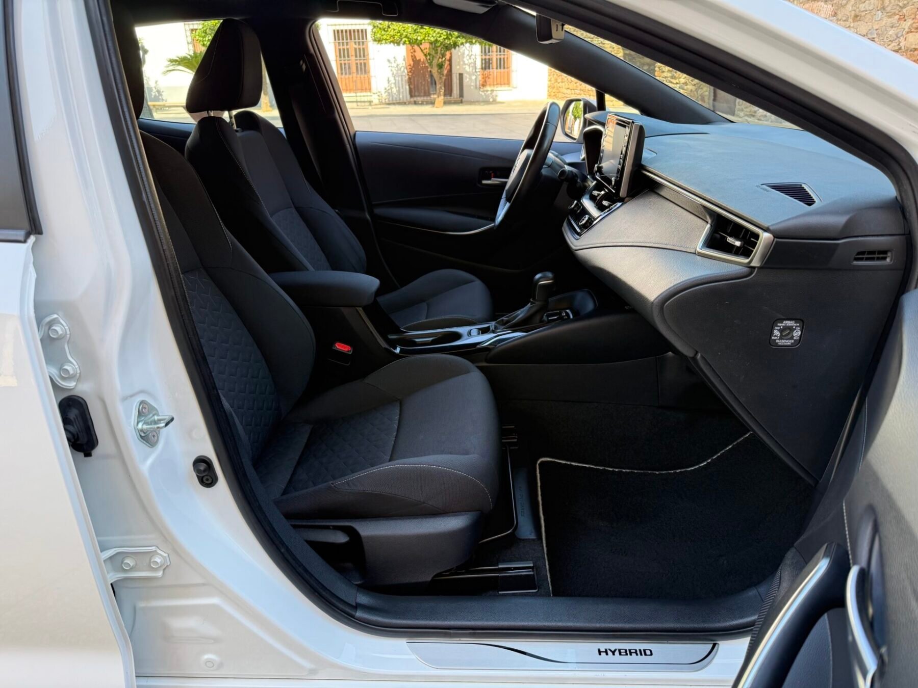 TOYOTA Corolla 1.8 125H ACTIVE TECH 122 CV 