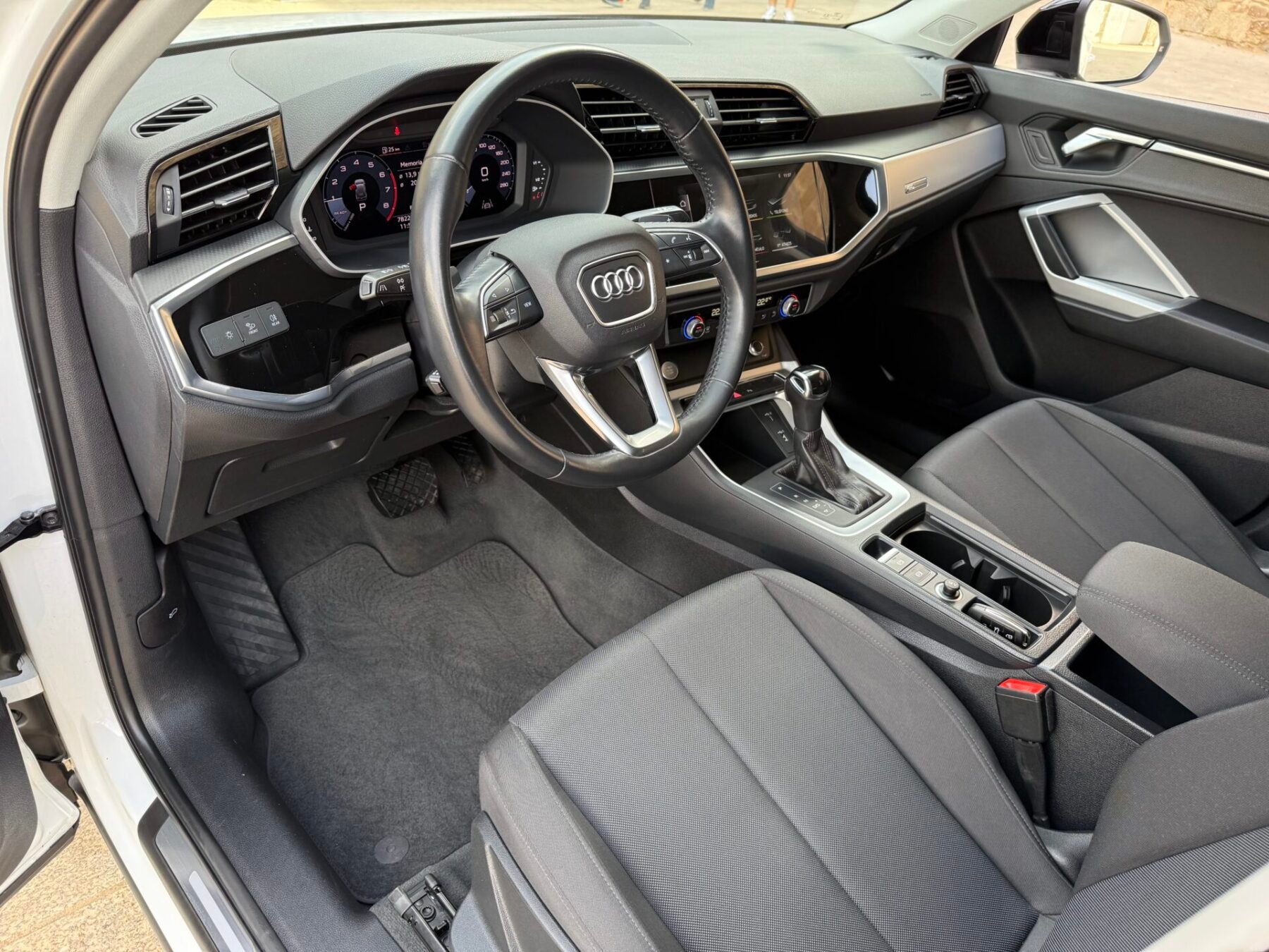 AUDI Q3 35 TFSI 150CV) S tronic S Line 