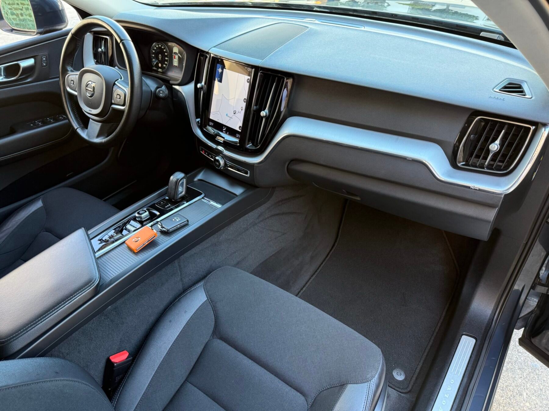 VOLVO XC60 Business Plus AWD 2.0 B4 197 CV Auto 