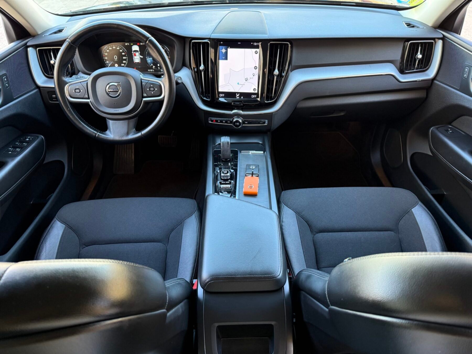 VOLVO XC60 Business Plus AWD 2.0 B4 197 CV Auto 