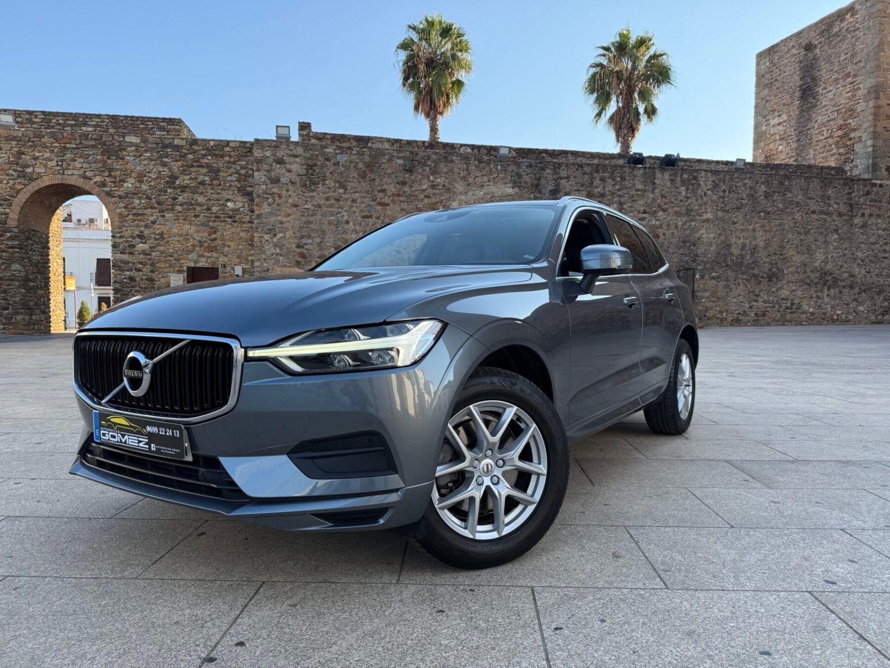 VOLVO XC60 2.0 B4 AWD Business Plus Auto 197 