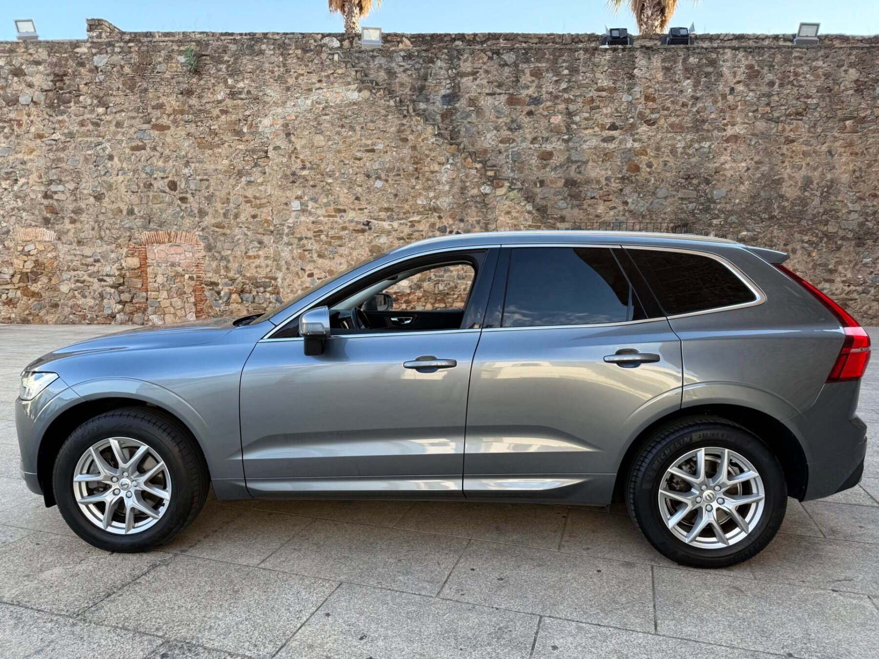 VOLVO XC60 2.0 B4 AWD Business Plus Auto 197 