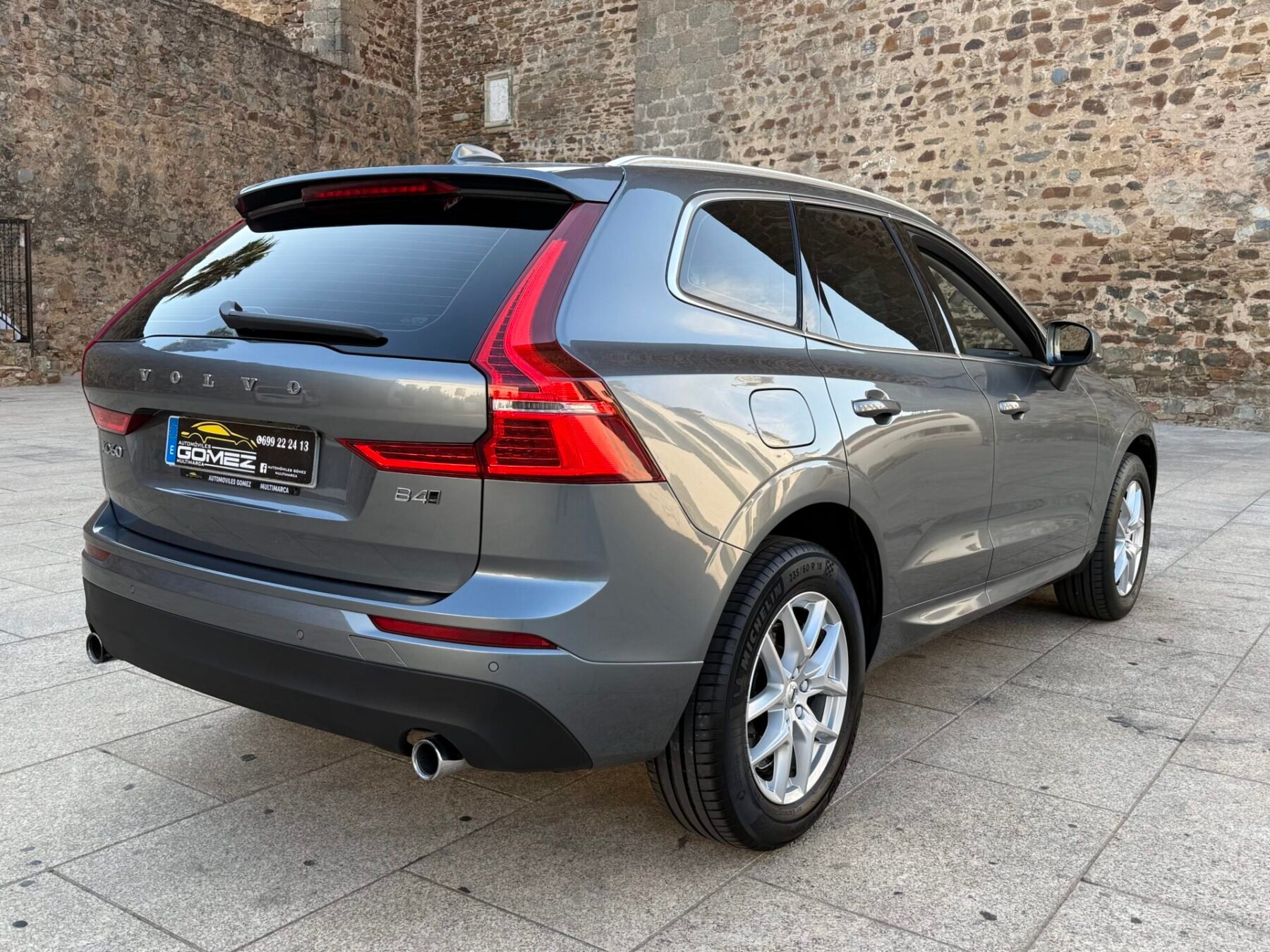 VOLVO XC60 2.0 B4 AWD Business Plus Auto 197 