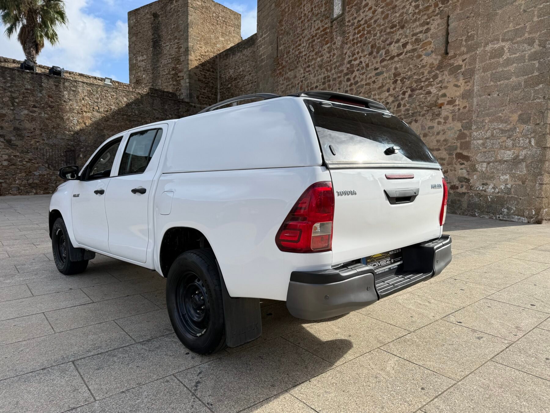 TOYOTA Hilux 2.4 D-4D Cabina Doble GX pickup 