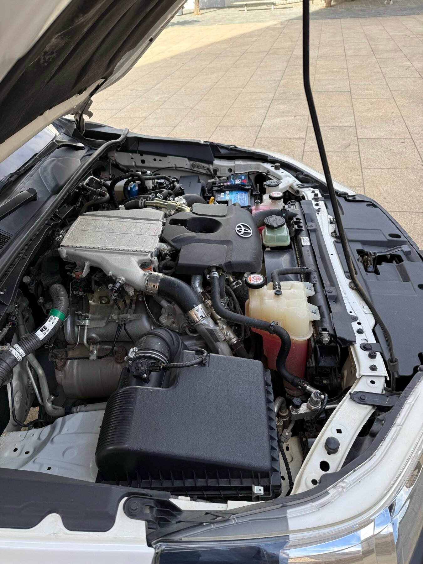 TOYOTA Hilux 2.4 D-4D Cabina Doble GX pickup 