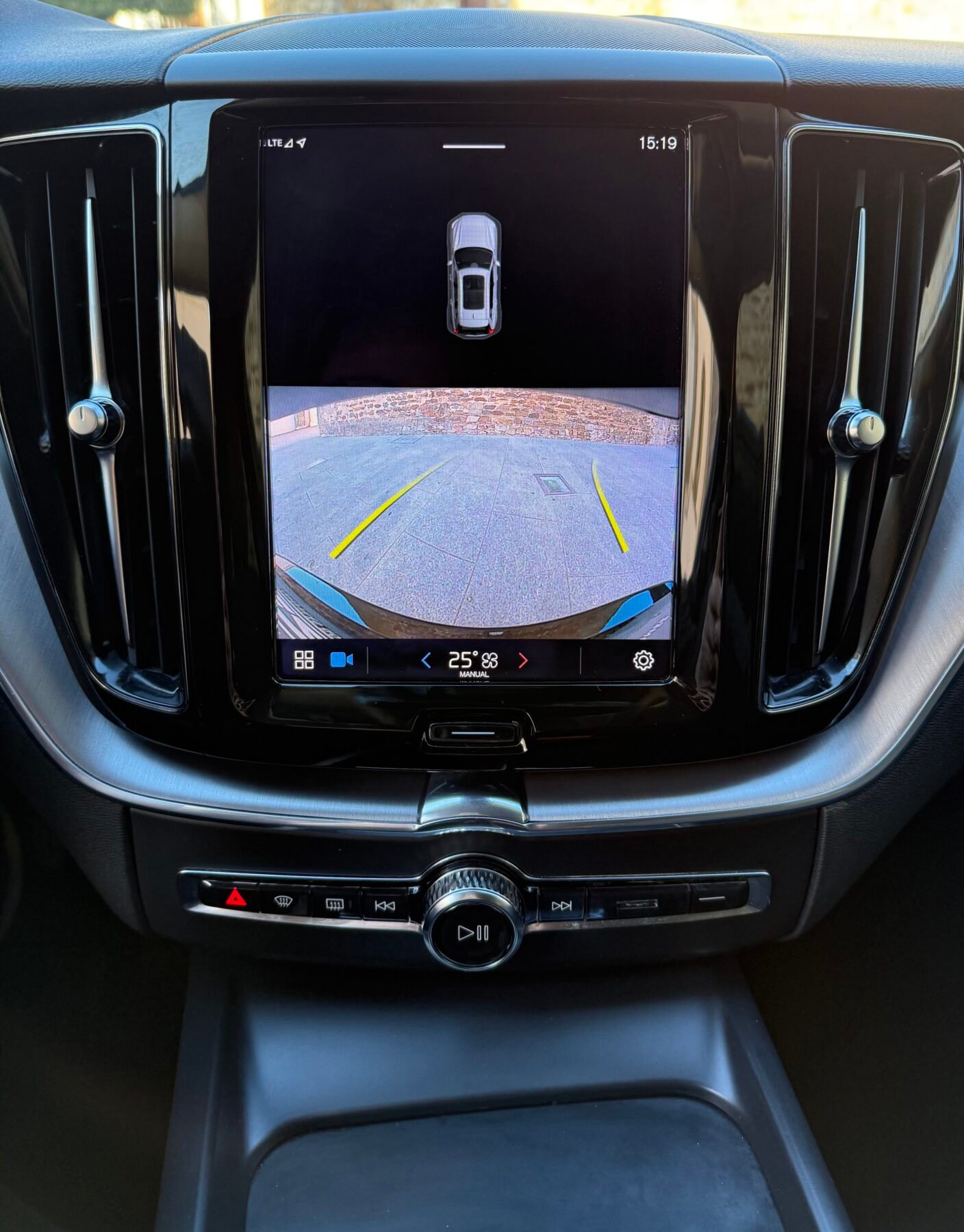 VOLVO XC60 Business Plus  2.0 D4 Auto 197 CV 