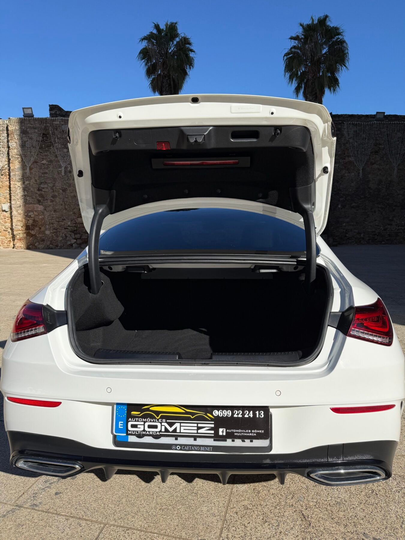 MERCEDES-BENZ CLA coupé 200 D AMG 