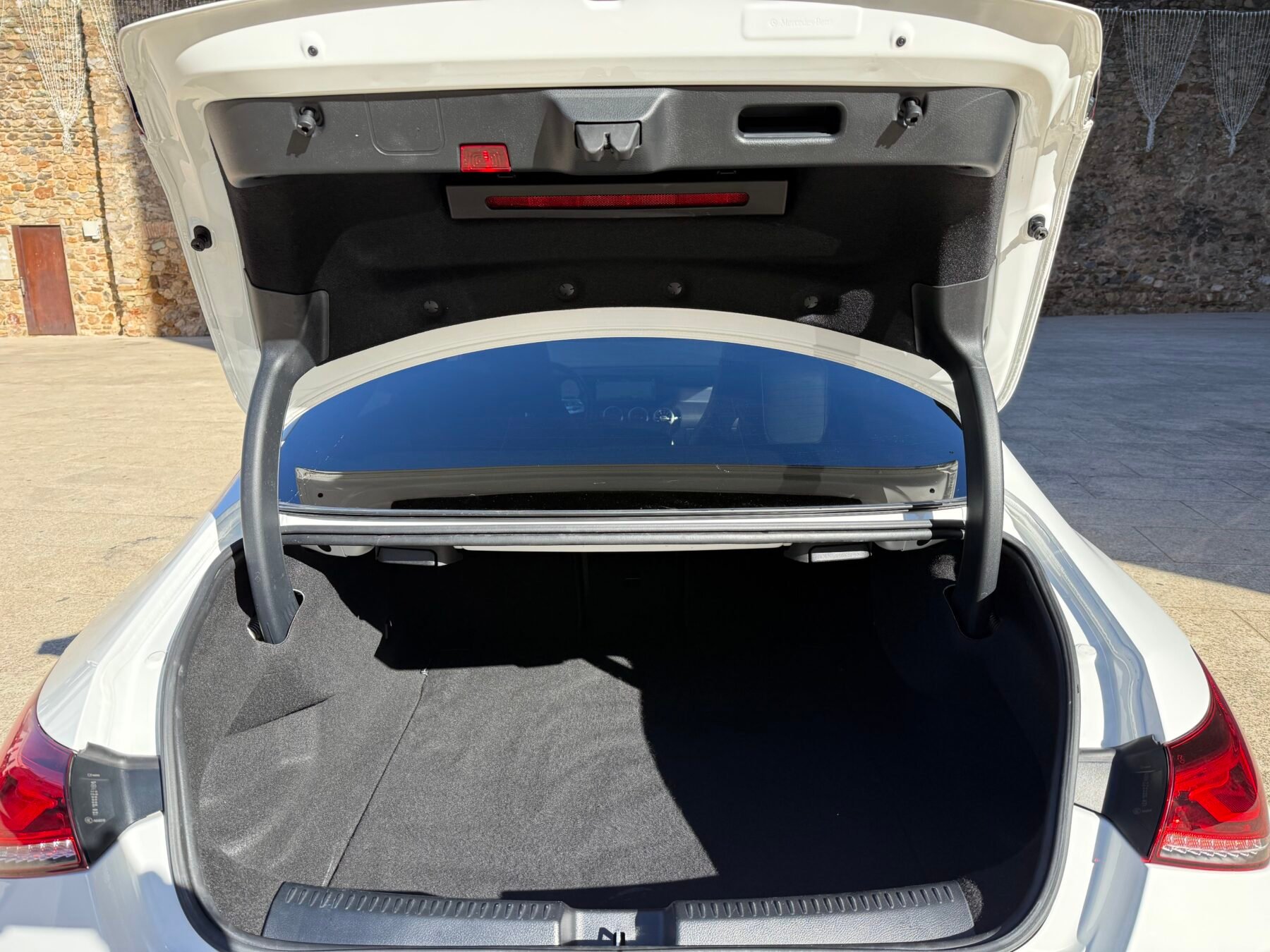 MERCEDES-BENZ CLA coupé 200 D AMG 