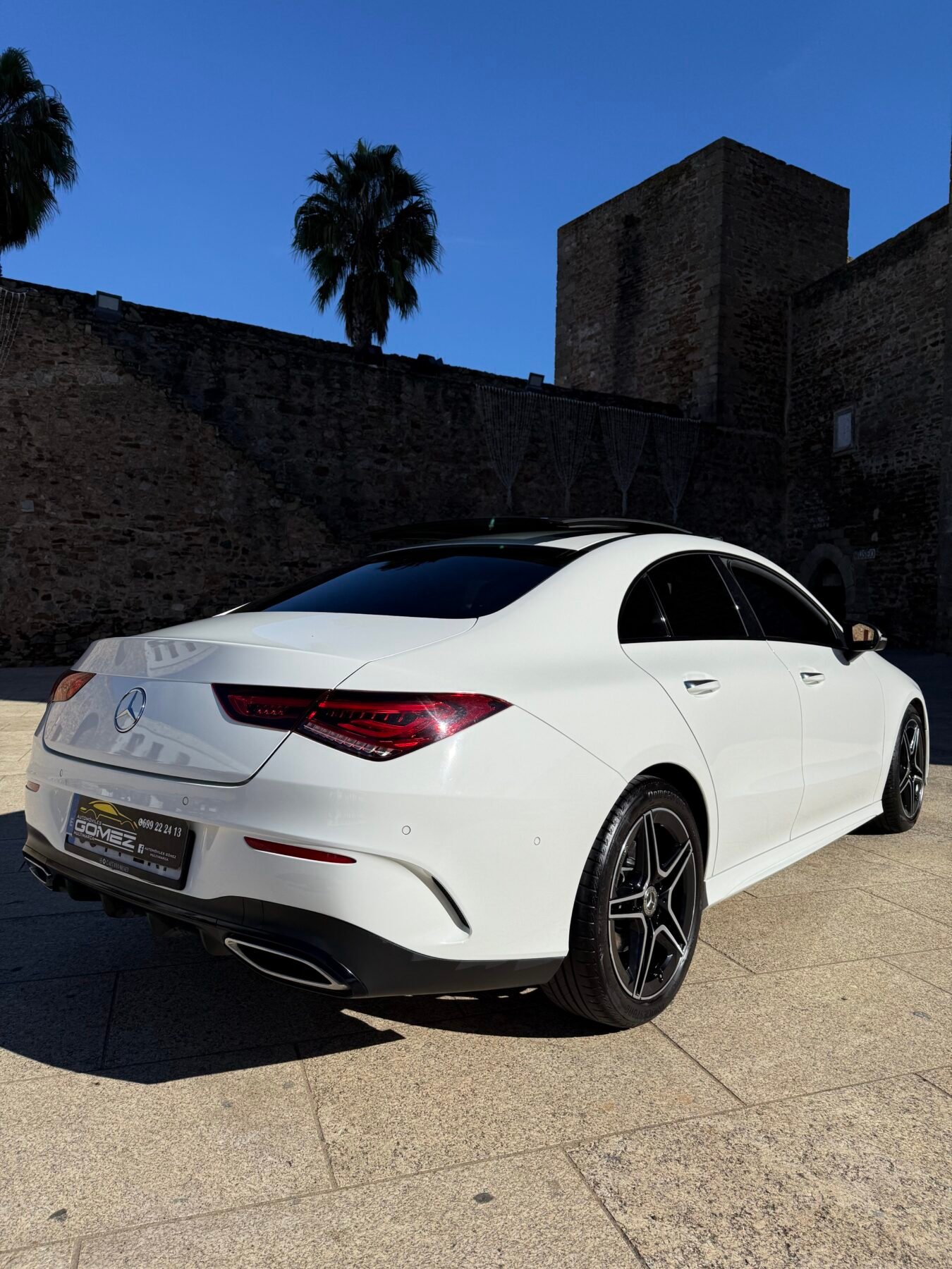 MERCEDES-BENZ CLA coupé 200 D AMG 