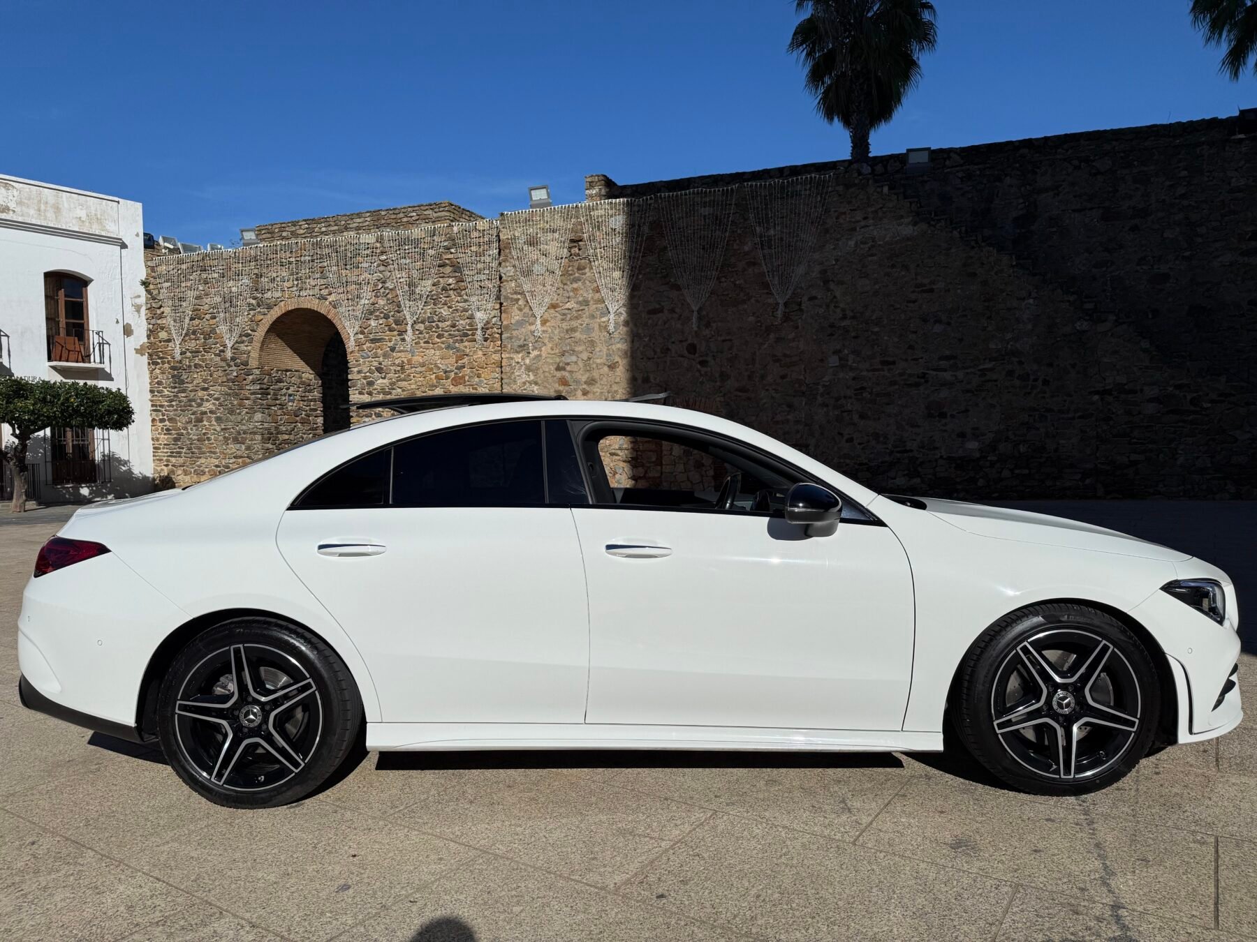 MERCEDES-BENZ CLA coupé 200 D AMG 