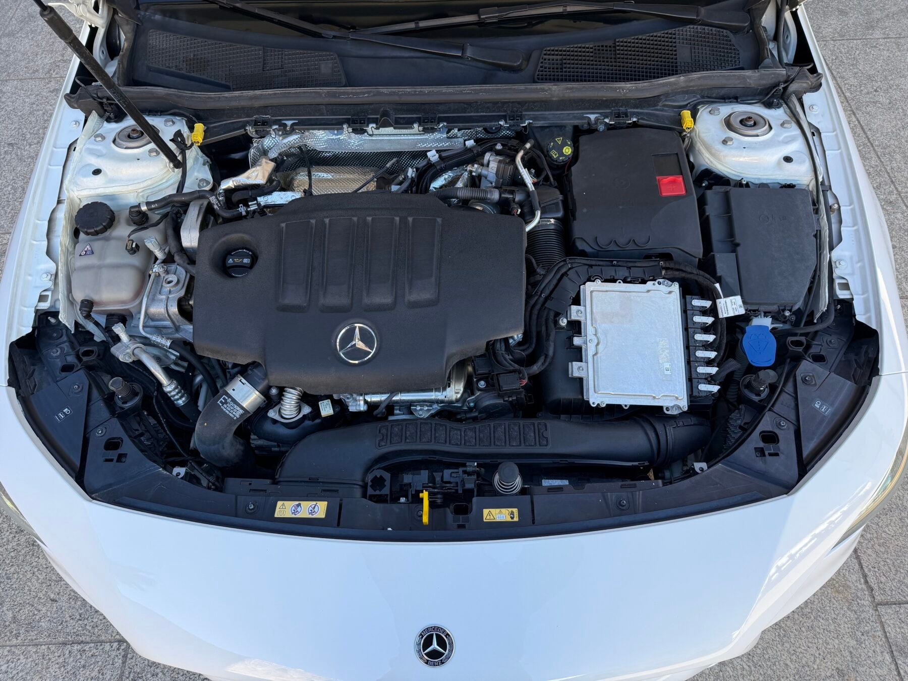 MERCEDES-BENZ CLA coupé 200 D AMG 