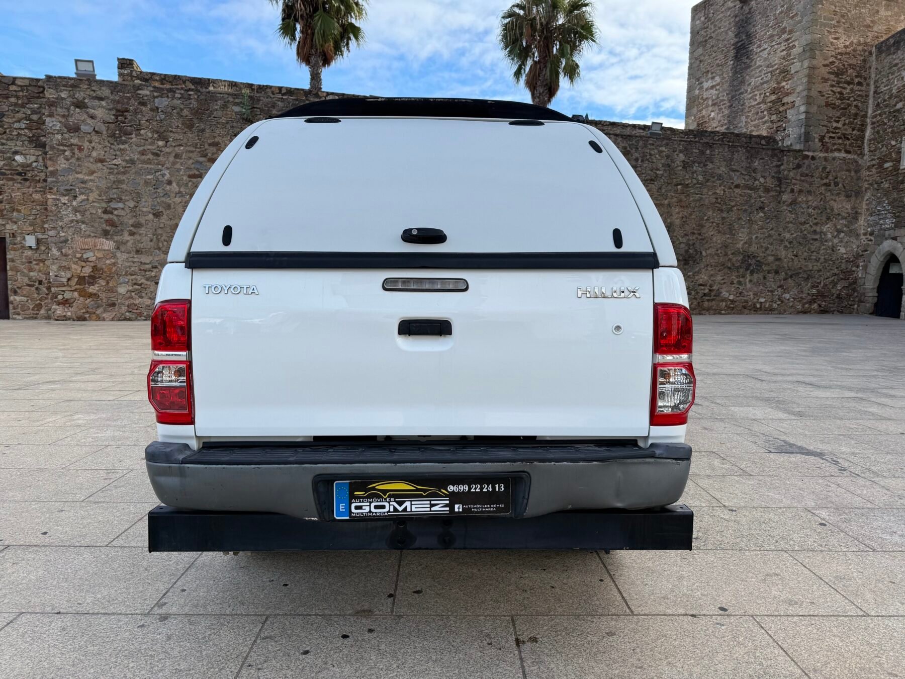 TOYOTA Hilux  2.4 D4D Cabina Doble GX 4x4