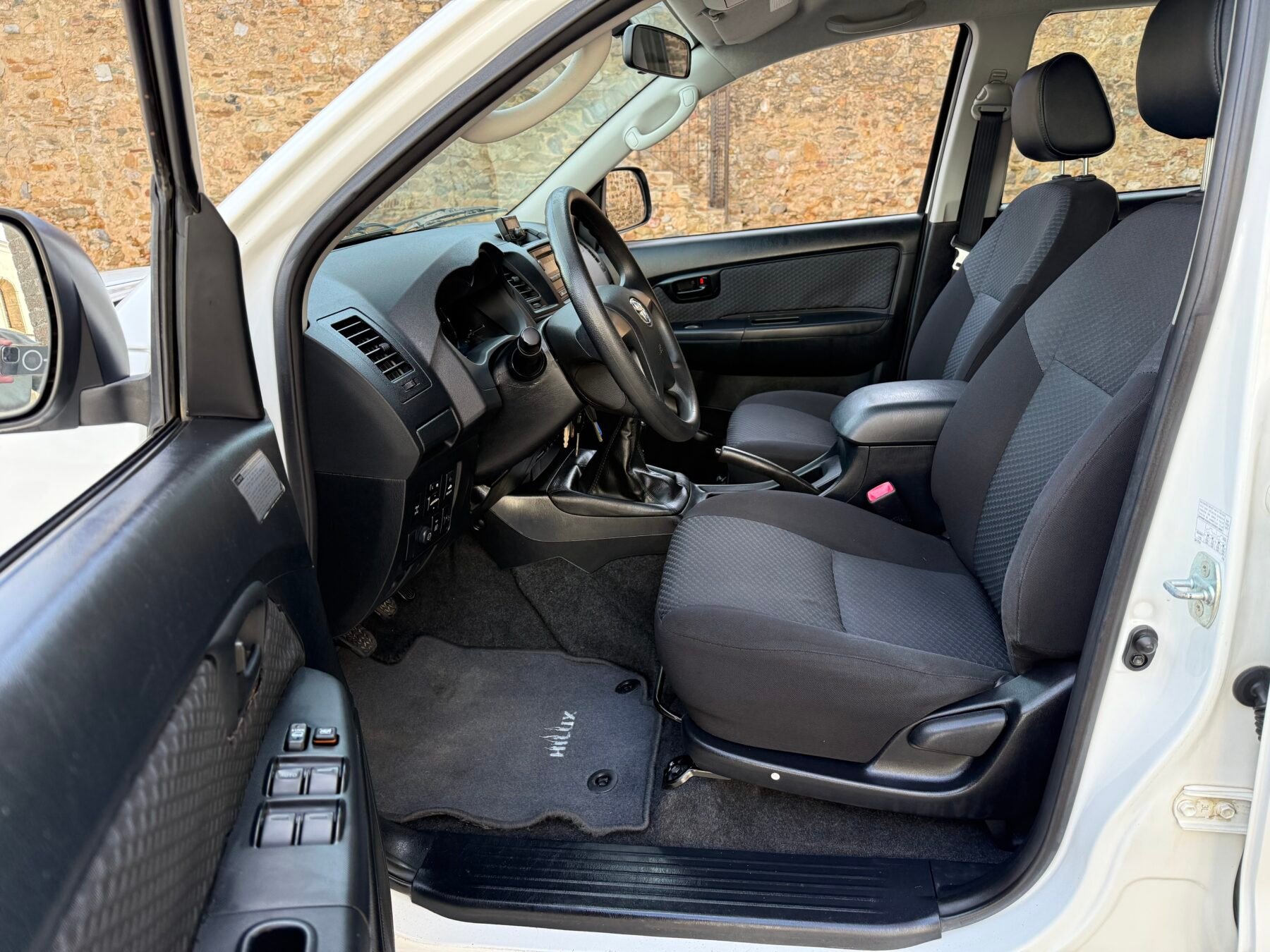 TOYOTA Hilux  2.4 D4D Cabina Doble GX 4x4