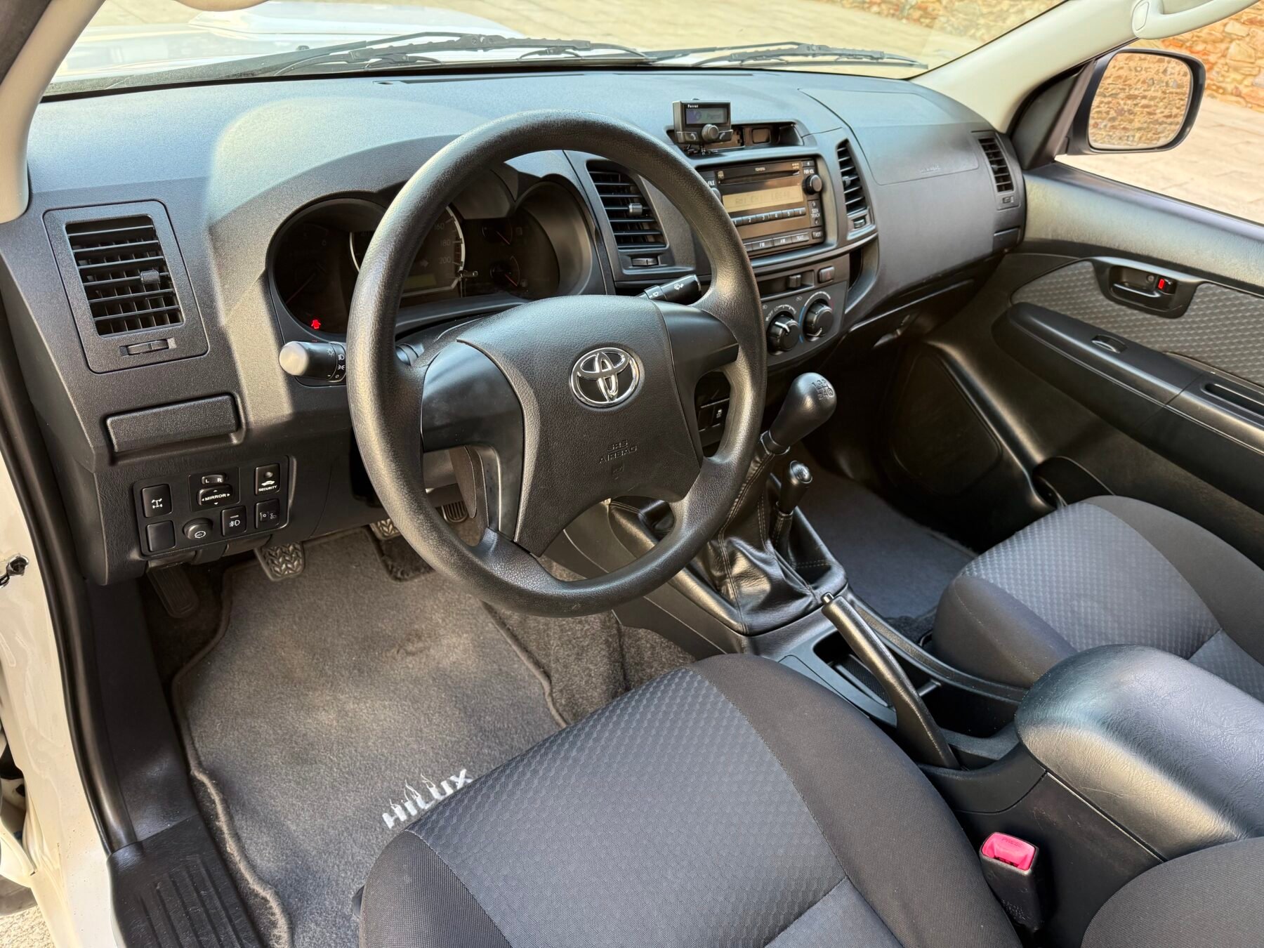 TOYOTA Hilux  2.4 D4D Cabina Doble GX 4x4