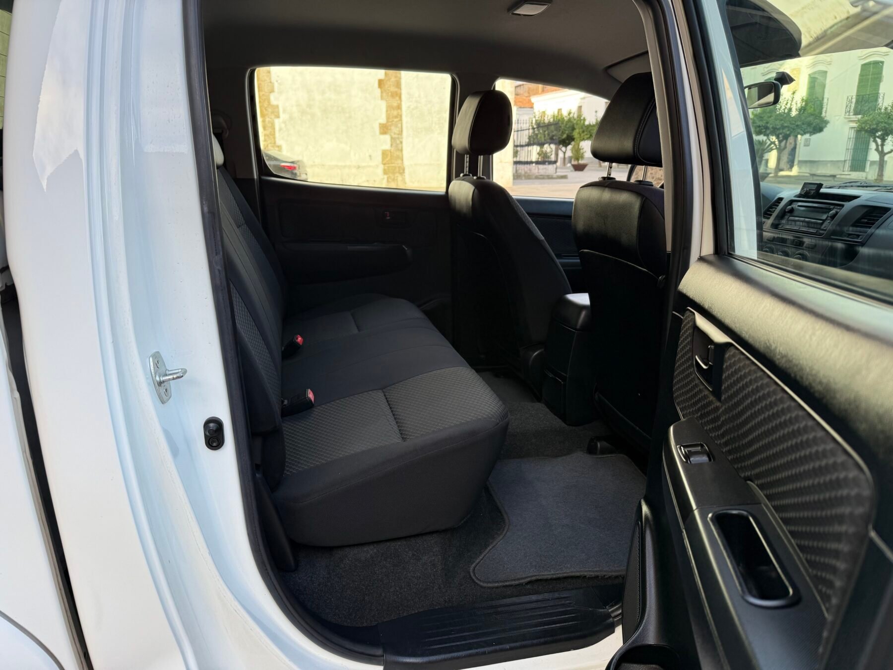 TOYOTA Hilux  2.4 D4D Cabina Doble GX 4x4