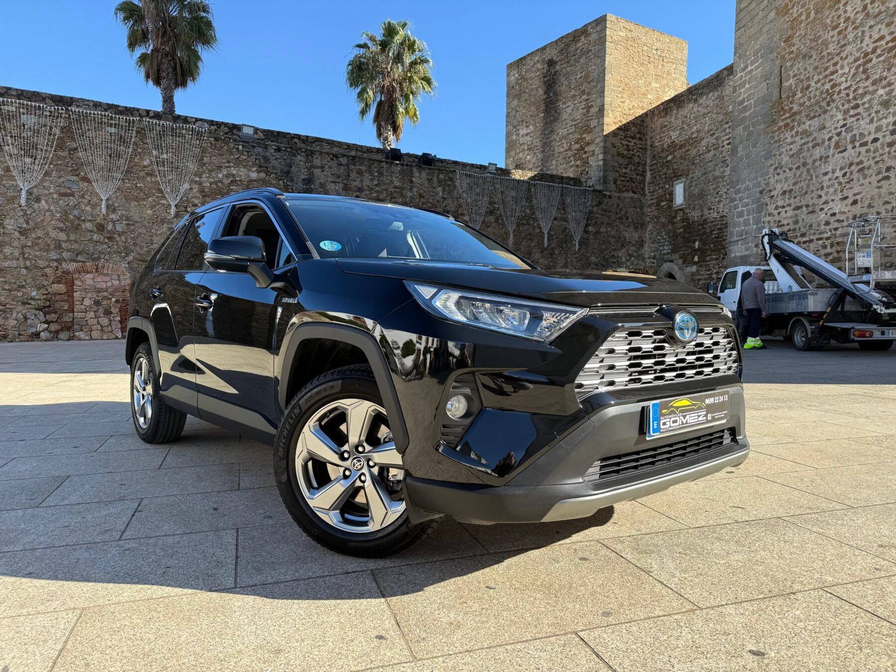 TOYOTA Rav4  2.5l 220H Advance Auto 