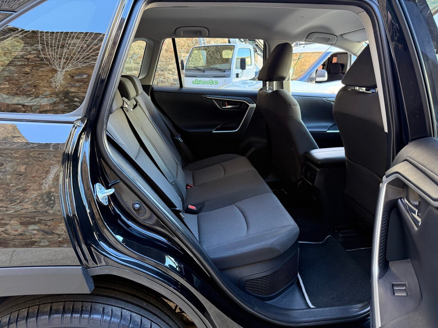 TOYOTA Rav4  2.5l 220H Advance Auto 