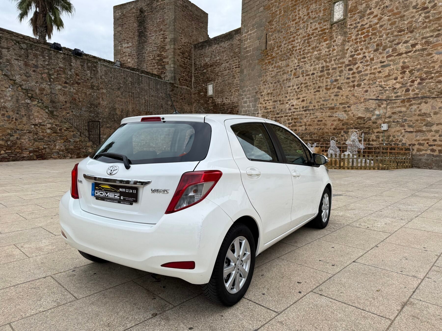 TOYOTA Yaris 1.4 Dual VVT-i Active 100 CV Auto