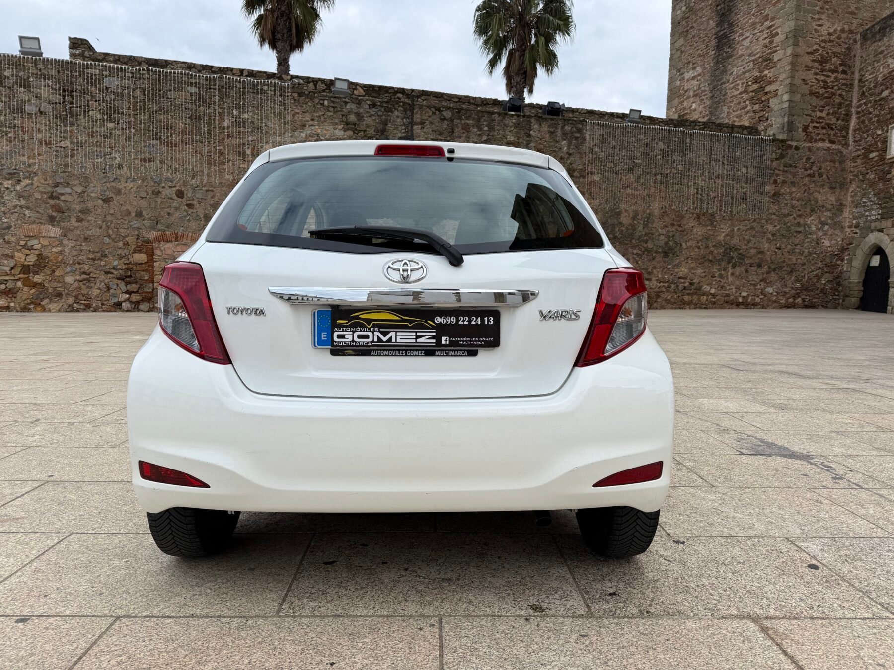 TOYOTA Yaris 1.4 Dual VVT-i Active 100 CV Auto