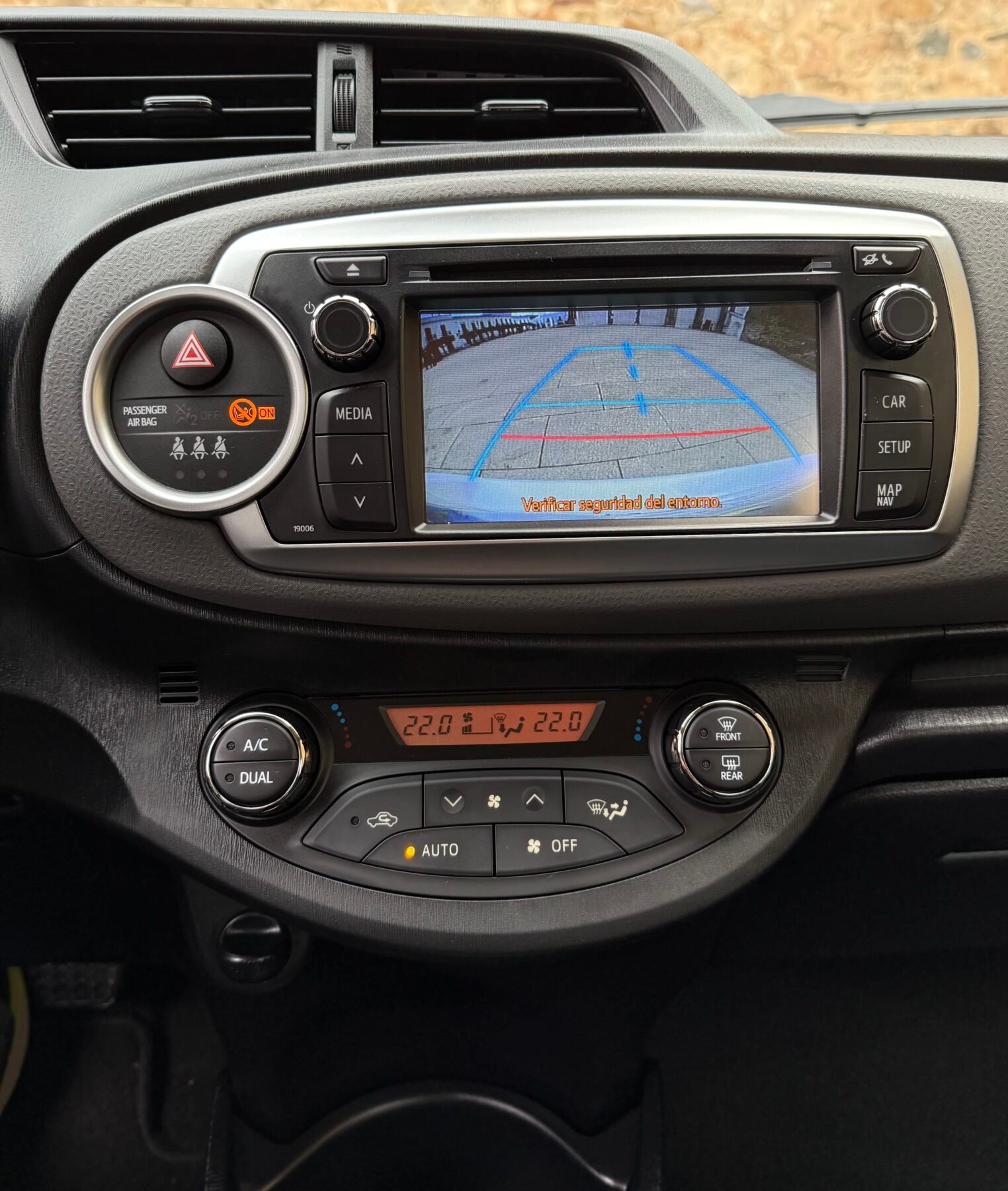 TOYOTA Yaris 1.4 Dual VVT-i Active 100 CV Auto