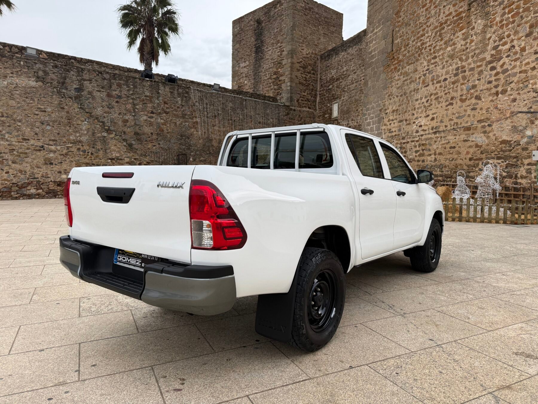 TOYOTA Hilux pickup 2.4 D-4D Cabina Doble GX 