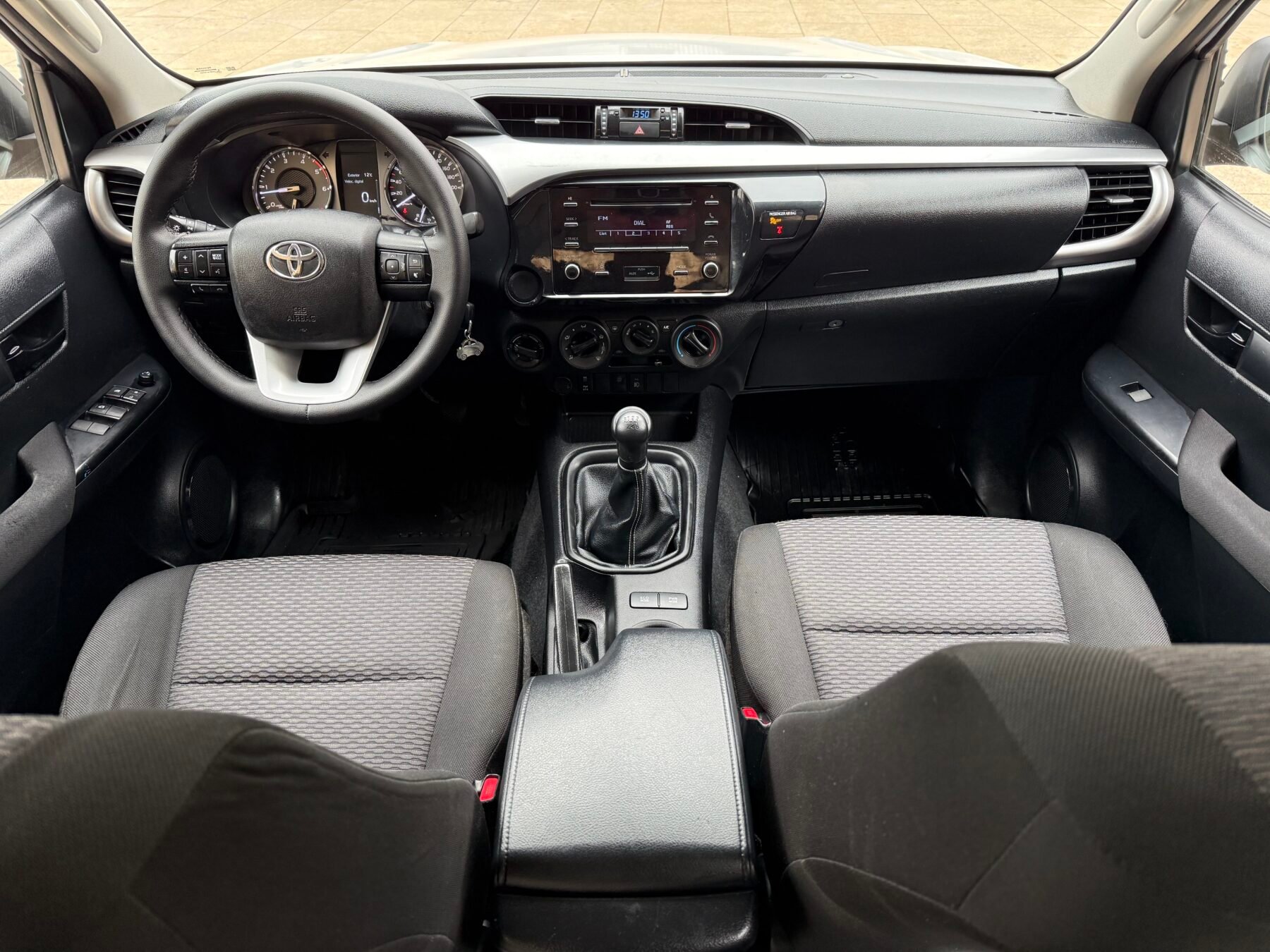 TOYOTA Hilux pickup 2.4 D-4D Cabina Doble GX 