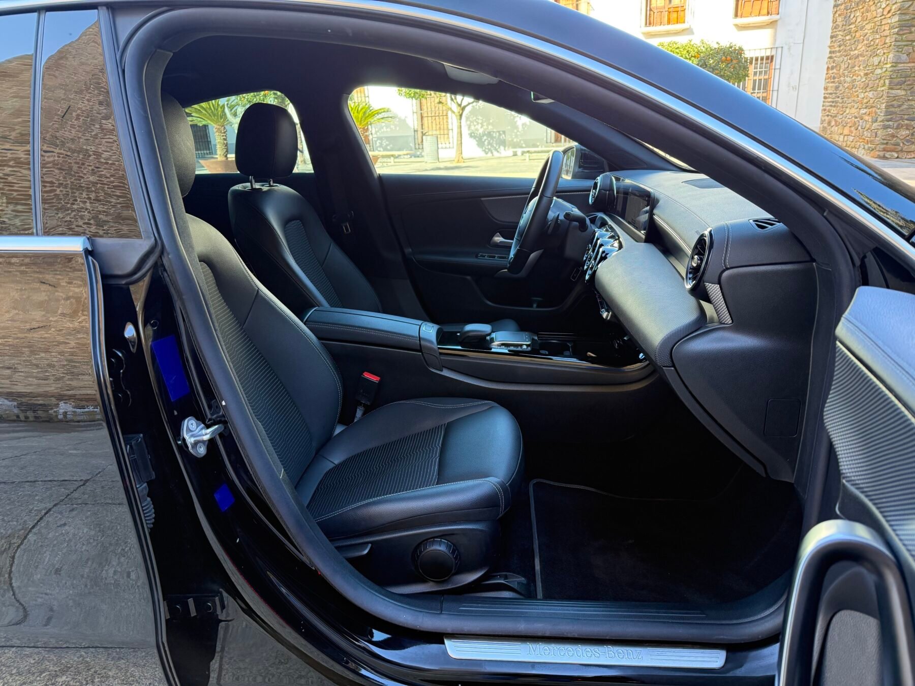 MERCEDES-BENZ CLA coupé 200 D AMG Auto