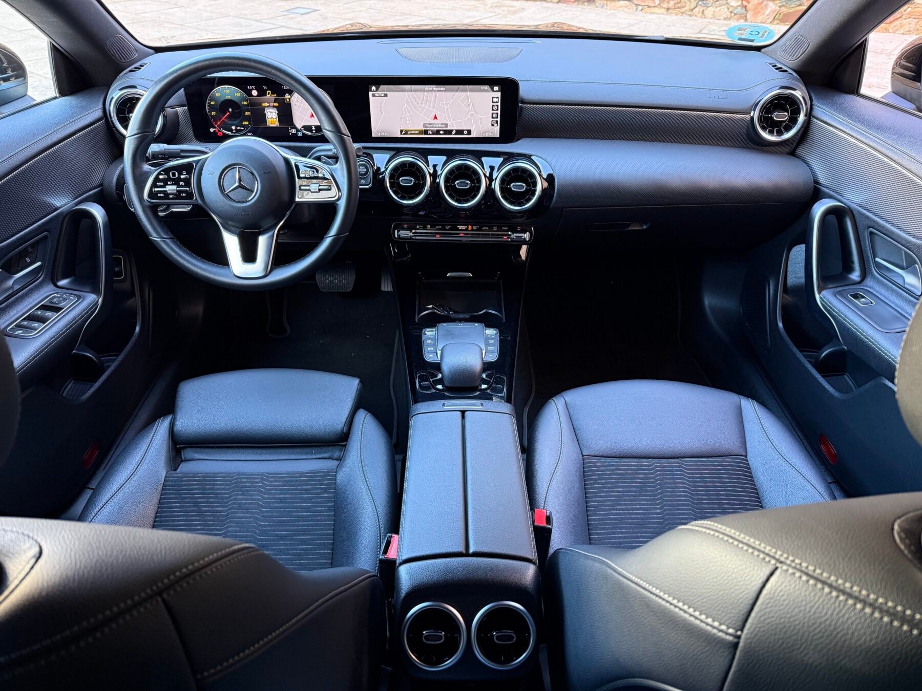 MERCEDES-BENZ CLA coupé 200 D AMG Auto