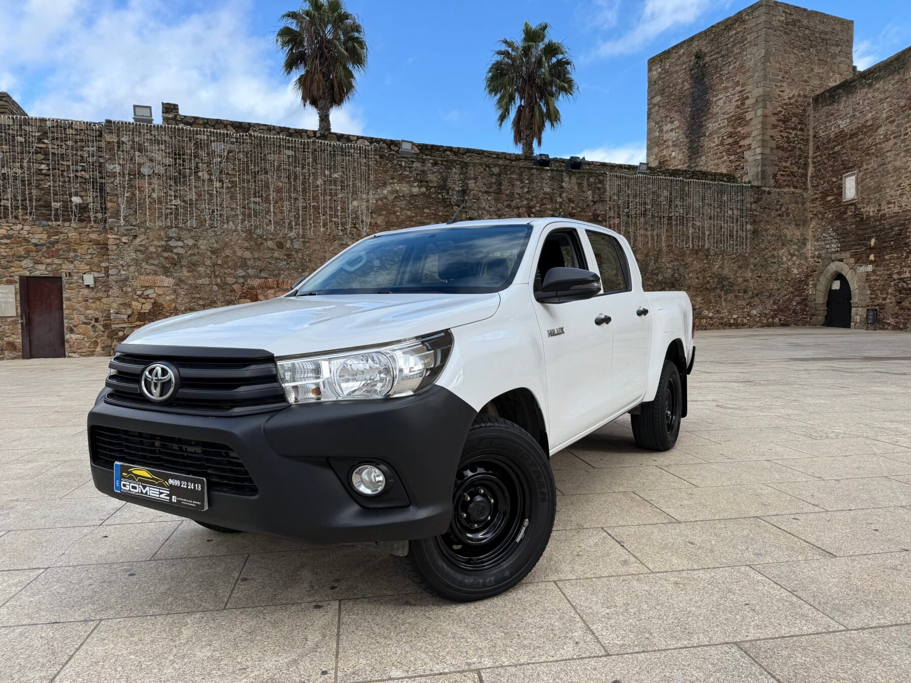 TOYOTA Hilux PICKUP 2.4 D-4D CABINA DOBLE GX