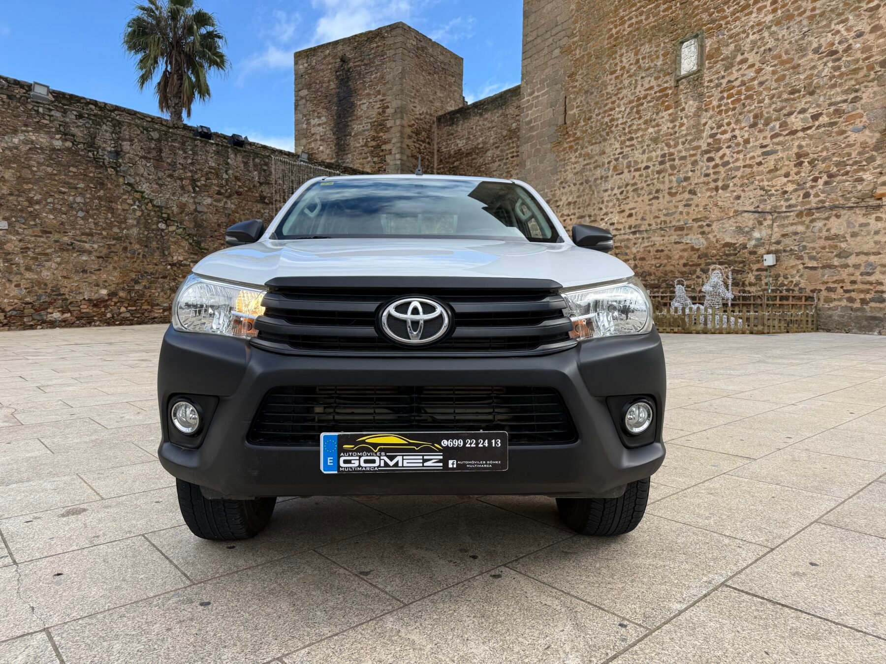 TOYOTA Hilux PICKUP 2.4 D-4D CABINA DOBLE GX