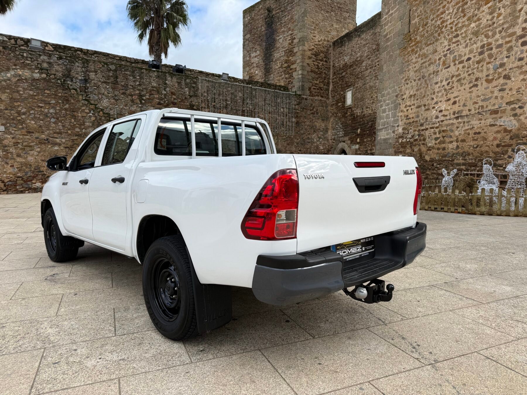 TOYOTA Hilux PICKUP 2.4 D-4D CABINA DOBLE GX