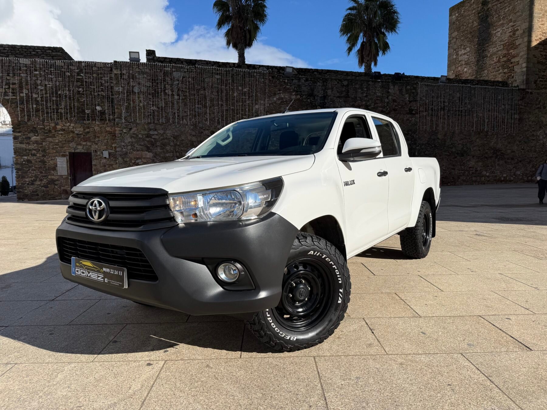TOYOTA Hilux VU pickup 2.4 D-4D Cabina Doble GX 4x4 