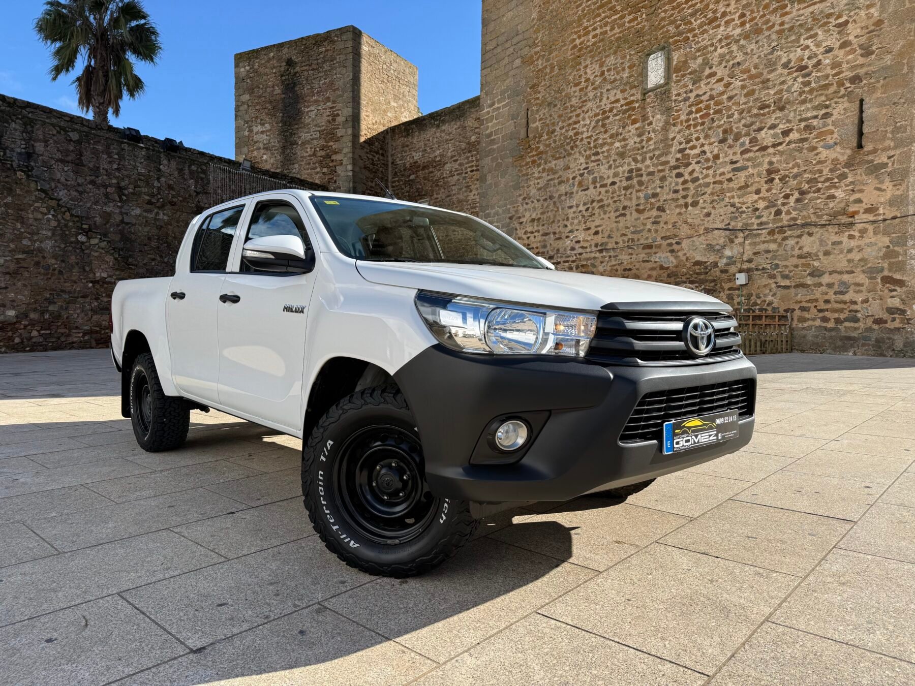 TOYOTA Hilux VU pickup 2.4 D-4D Cabina Doble GX 4x4 