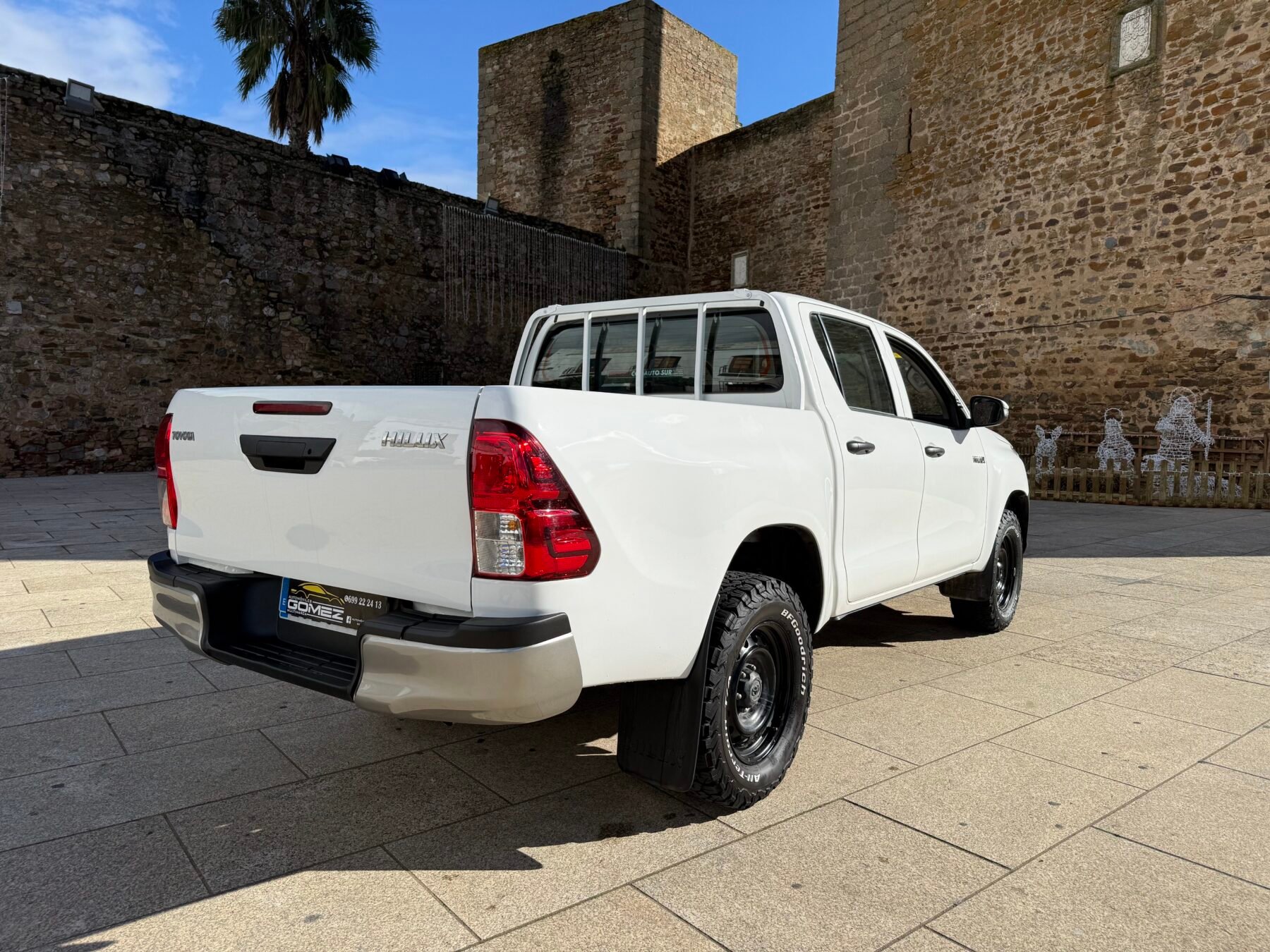 TOYOTA Hilux VU pickup 2.4 D-4D Cabina Doble GX 4x4 