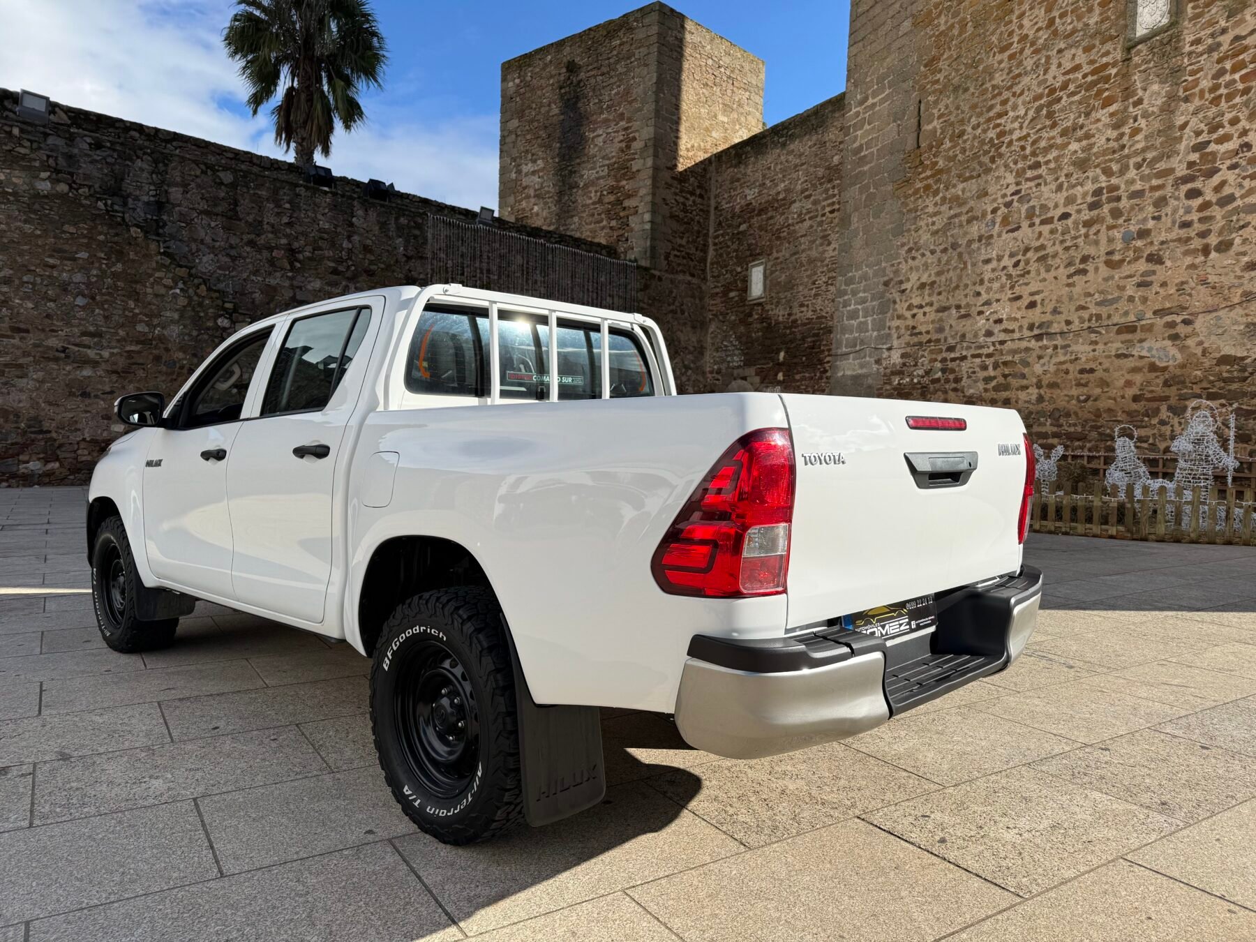 TOYOTA Hilux VU pickup 2.4 D-4D Cabina Doble GX 4x4 