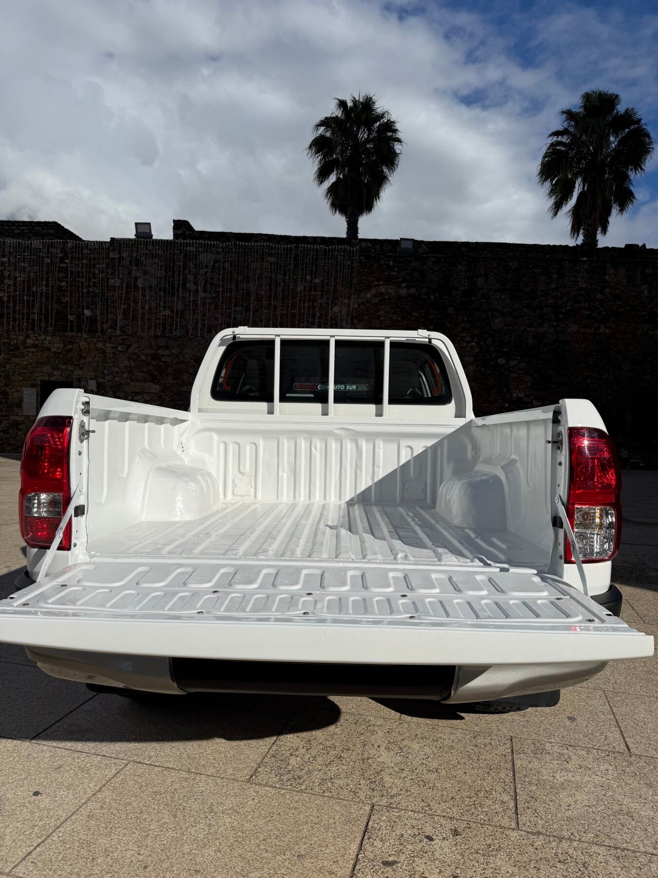 TOYOTA Hilux VU pickup 2.4 D-4D Cabina Doble GX 4x4 