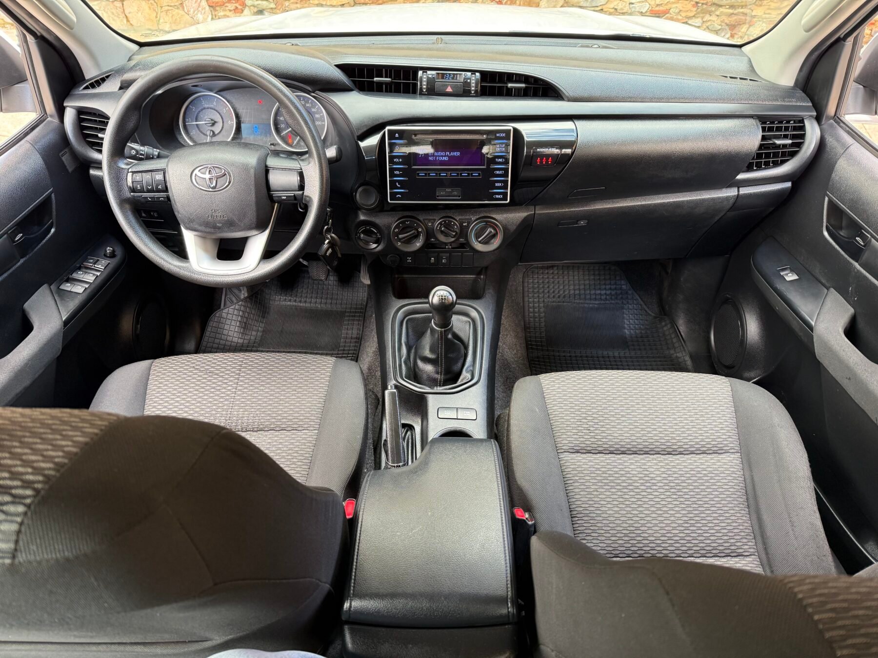 TOYOTA Hilux VU pickup 2.4 D-4D Cabina Doble GX 4x4 