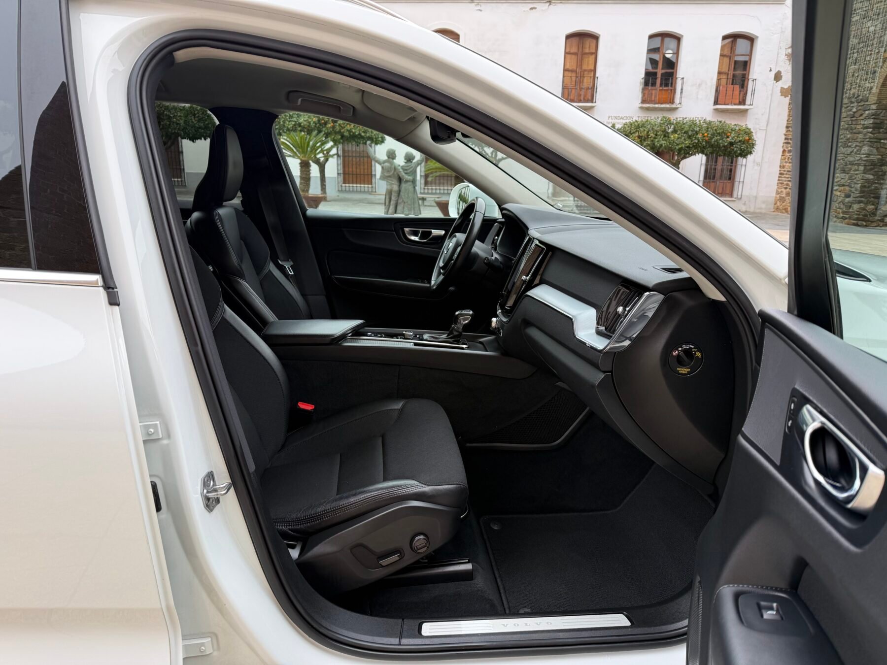 VOLVO XC60 2.0 D4 Business Plus Auto 197 CV Auto