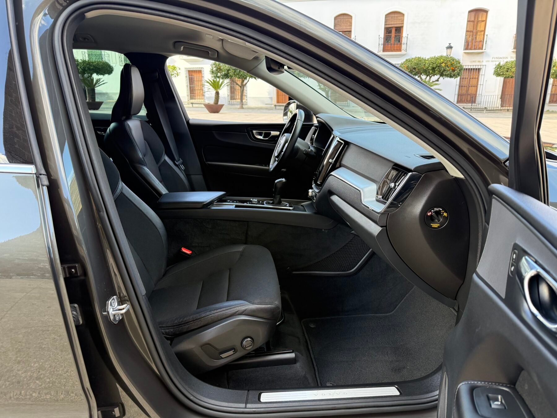 VOLVO XC60 D3 Business Plus 150 CV 