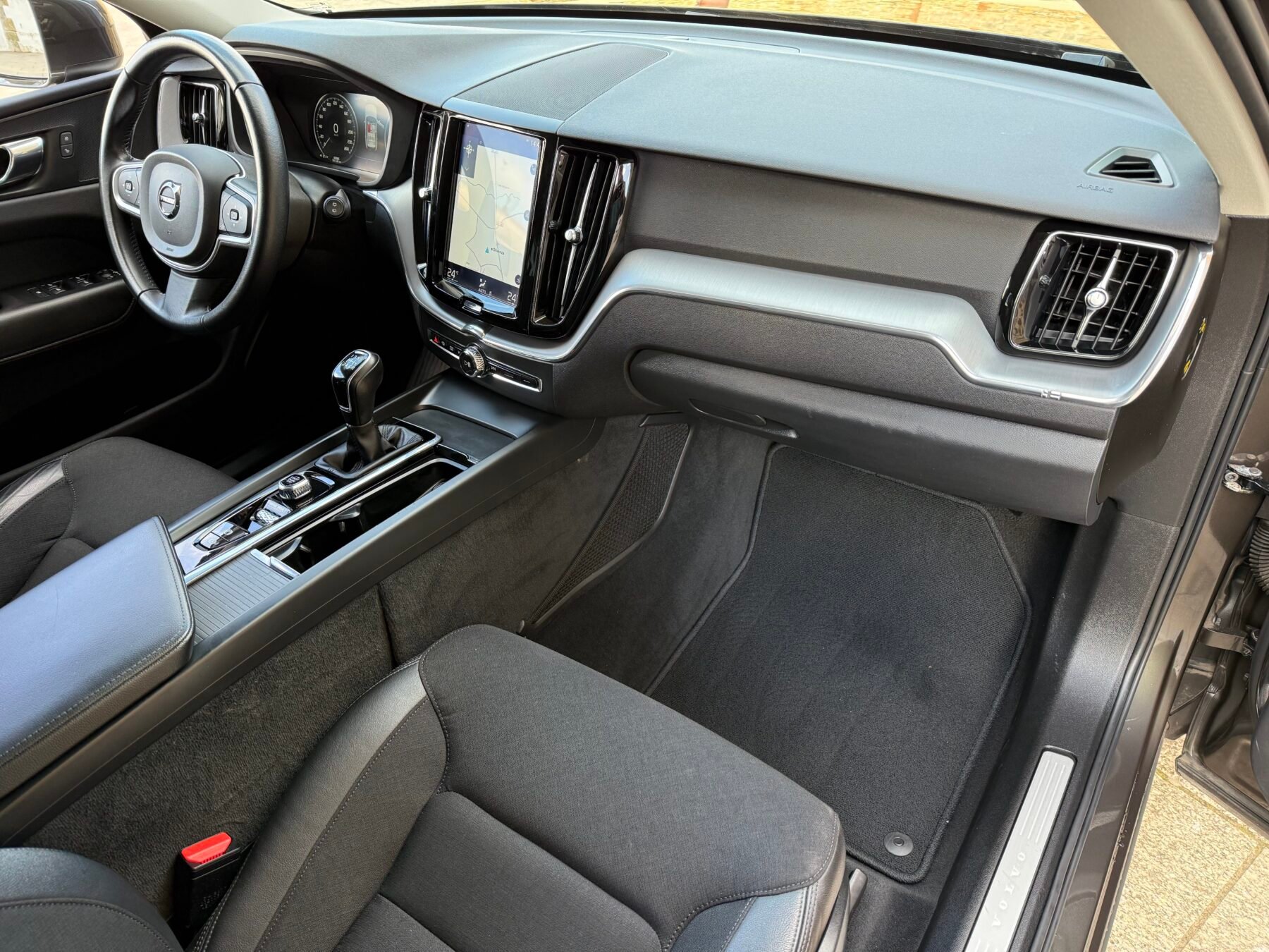 VOLVO XC60 D3 Business Plus 150 CV 