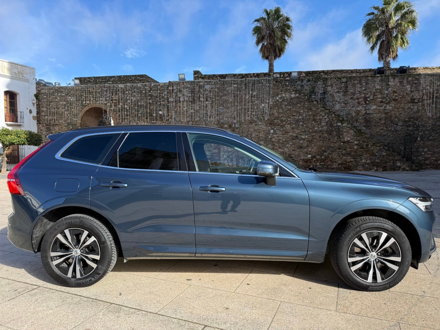 VOLVO XC60 2.0 B4 D AWD Momentum Pro Auto 197