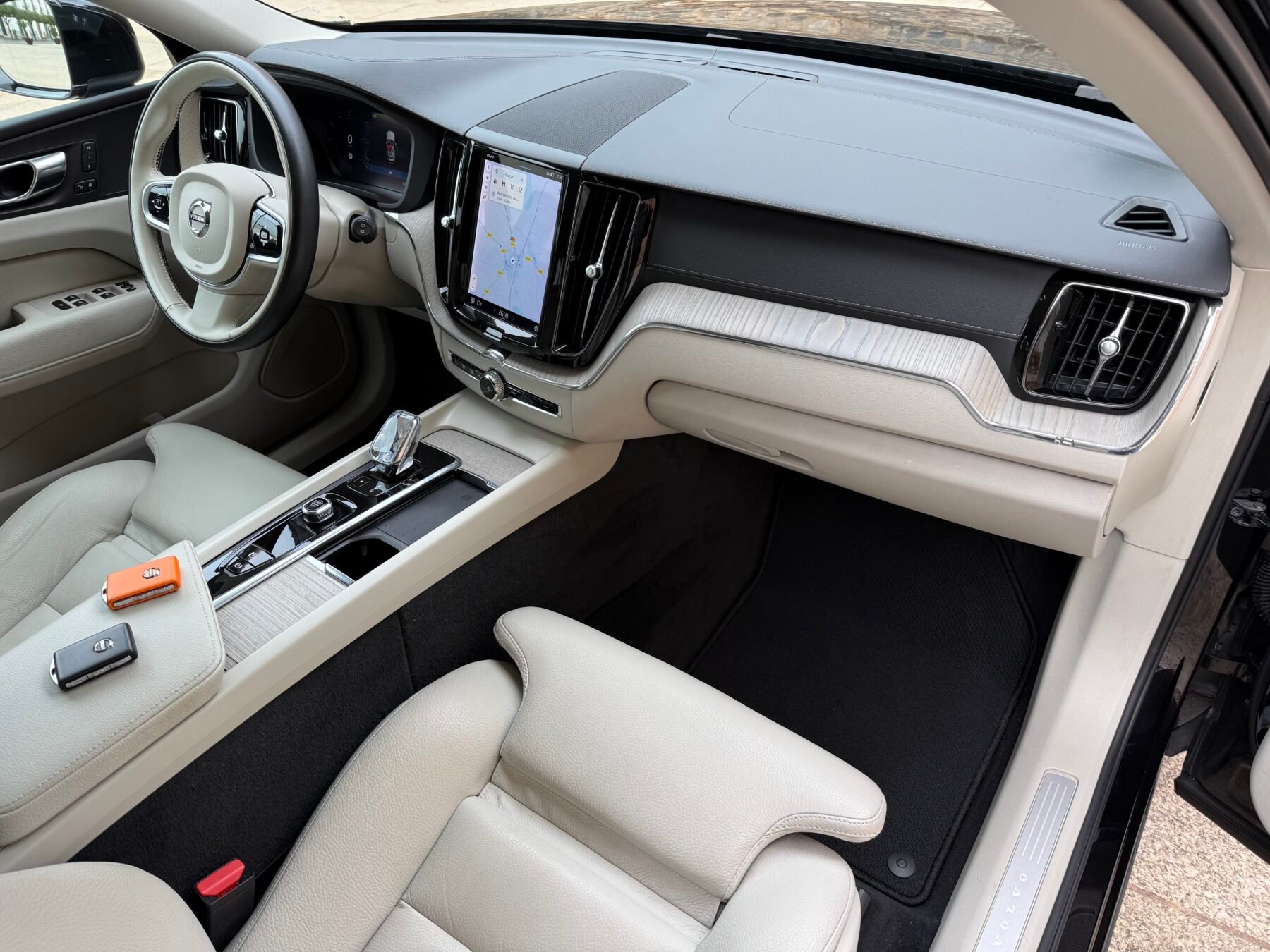 VOLVO XC60 Inscription AWD 2.0 B4 197 CV Auto 