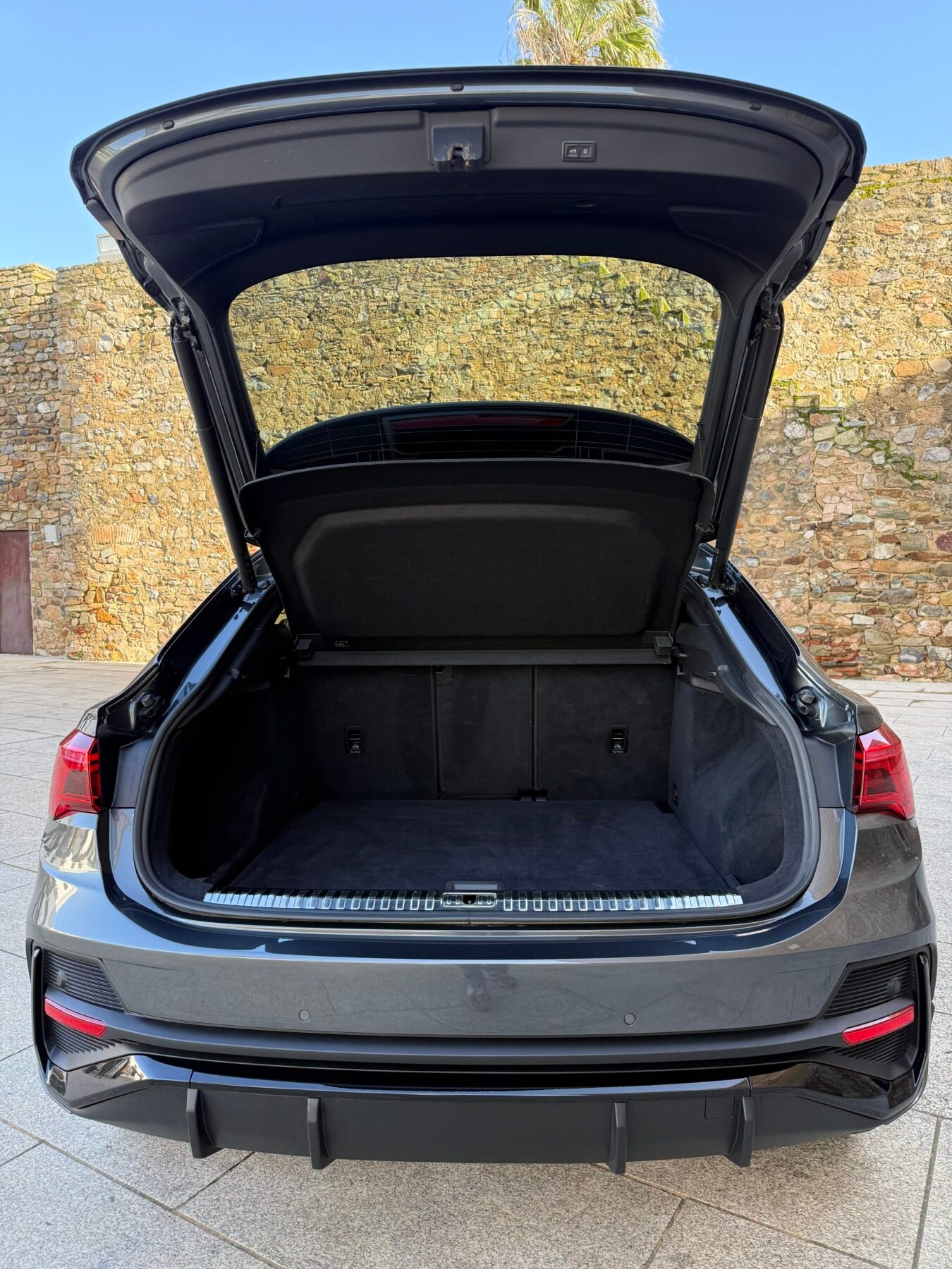 AUDI Q3 Sportback 2.0 TDI BLACK LINE S TRONIC 