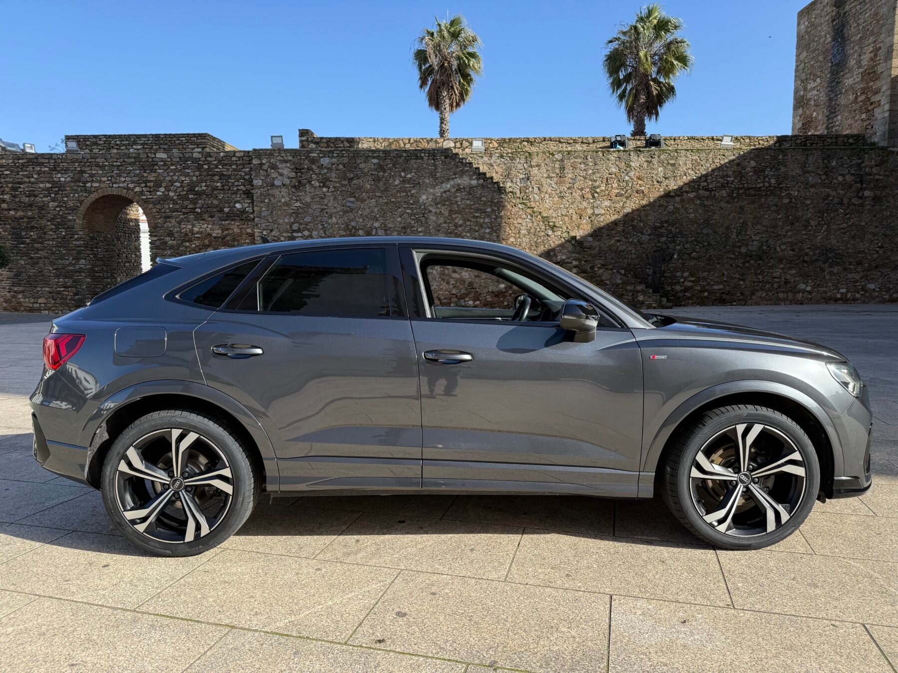 AUDI Q3 Sportback 2.0 TDI BLACK LINE S TRONIC 