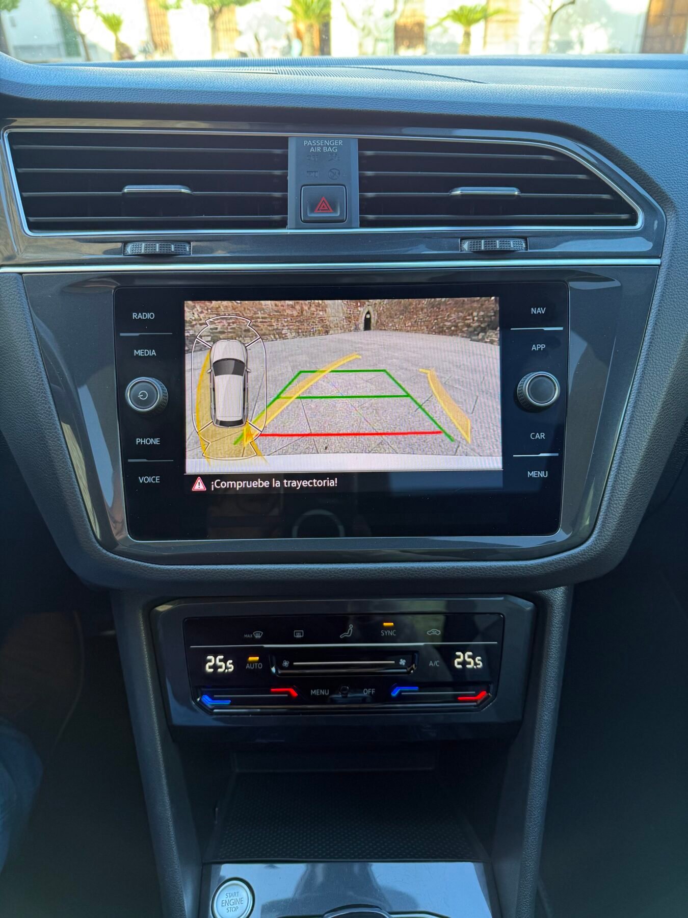 VOLKSWAGEN Tiguan R-Line 2.0 TDI Techo 150 CV 