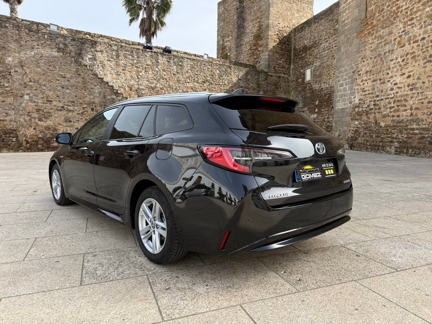 TOYOTA Corolla  1.8 125H ACTIVE TECH E-CVT TOU SPORT 