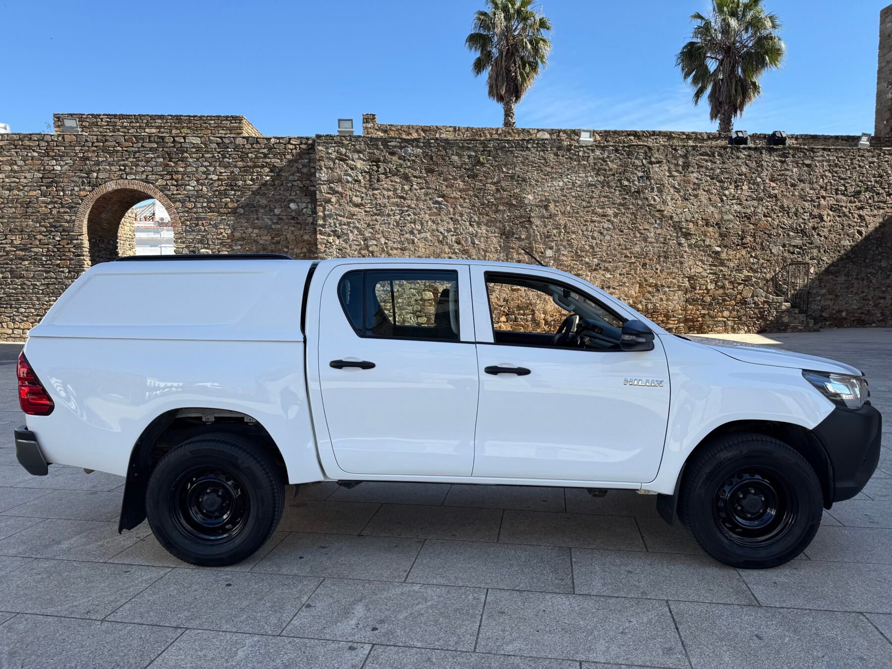 TOYOTA Hilux pickup 2.4 D-4D Cabina Doble GX 150 CV 