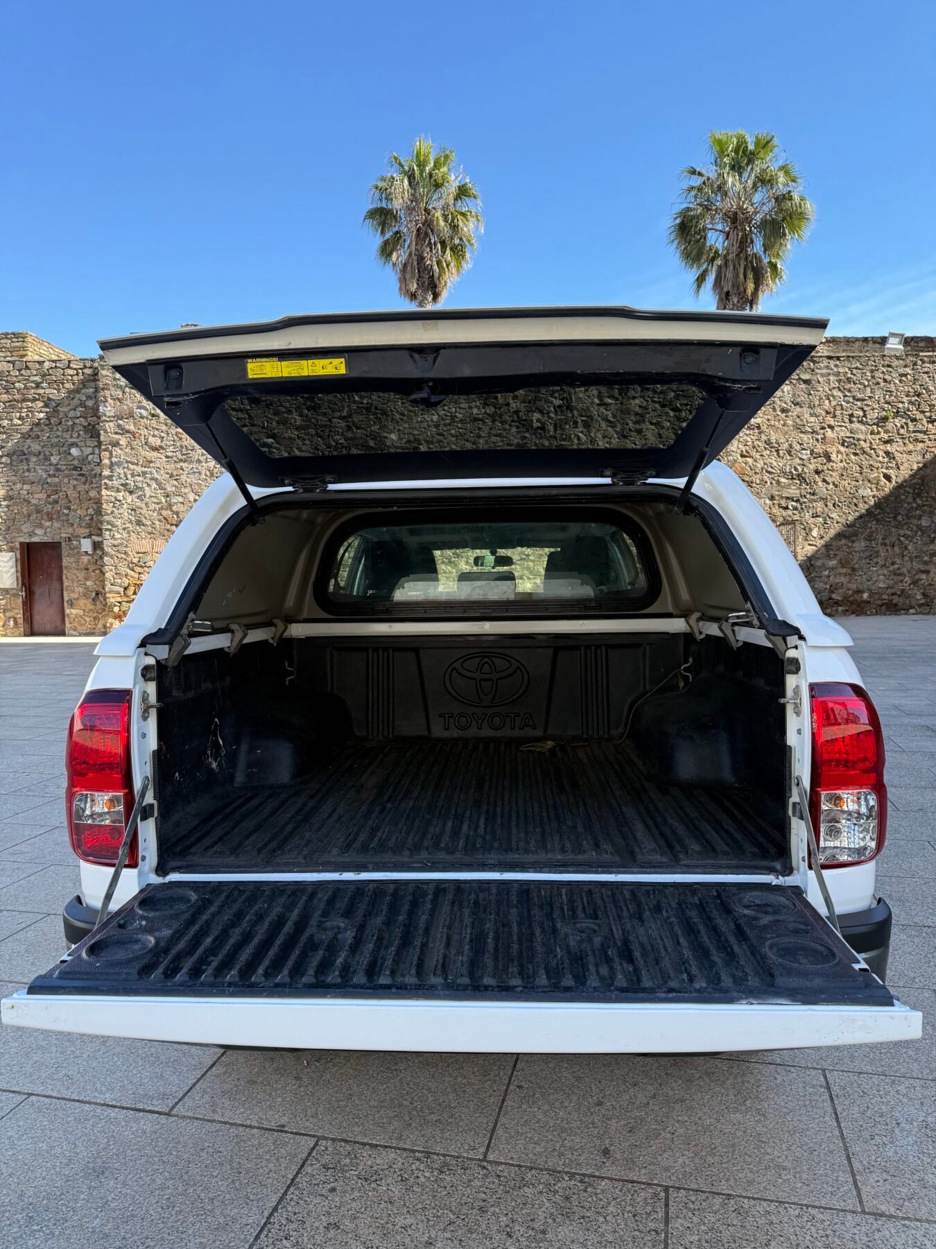 TOYOTA Hilux pickup 2.4 D-4D Cabina Doble GX 150 CV 